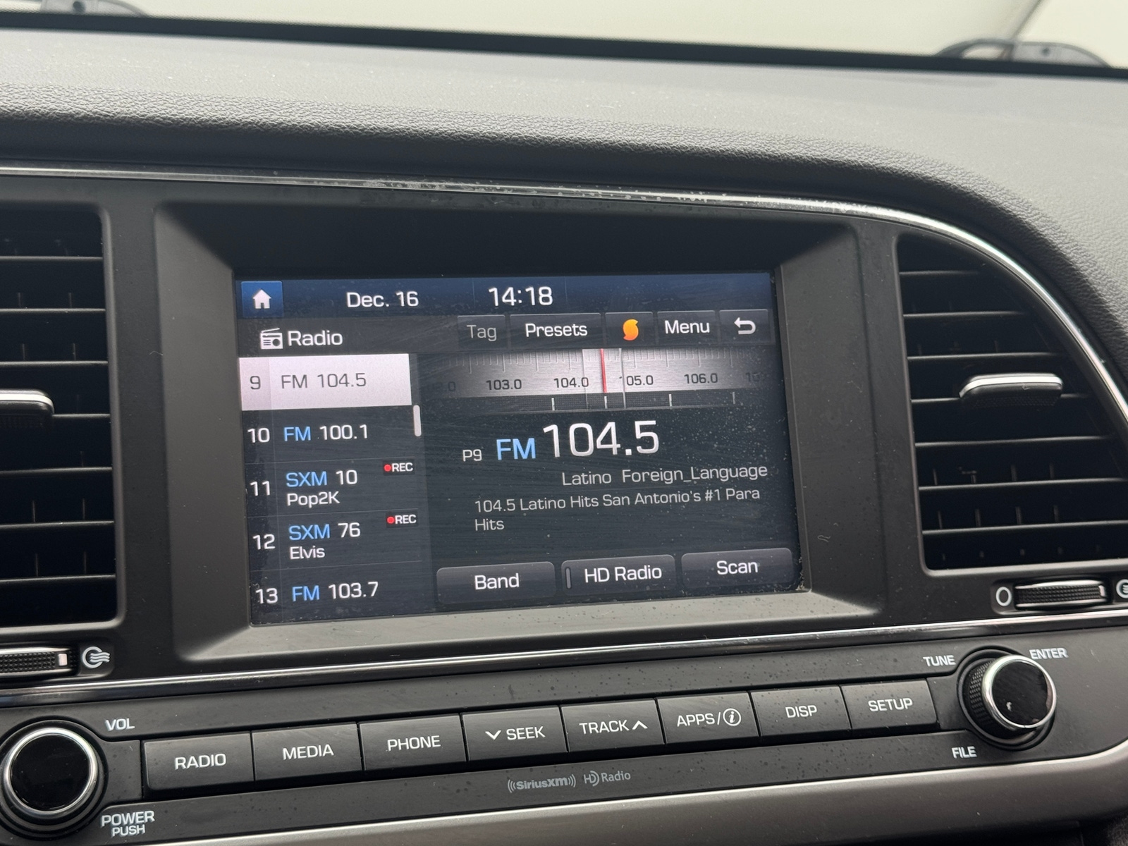 Thumbnail: 2017 Hyundai Elantra - 4