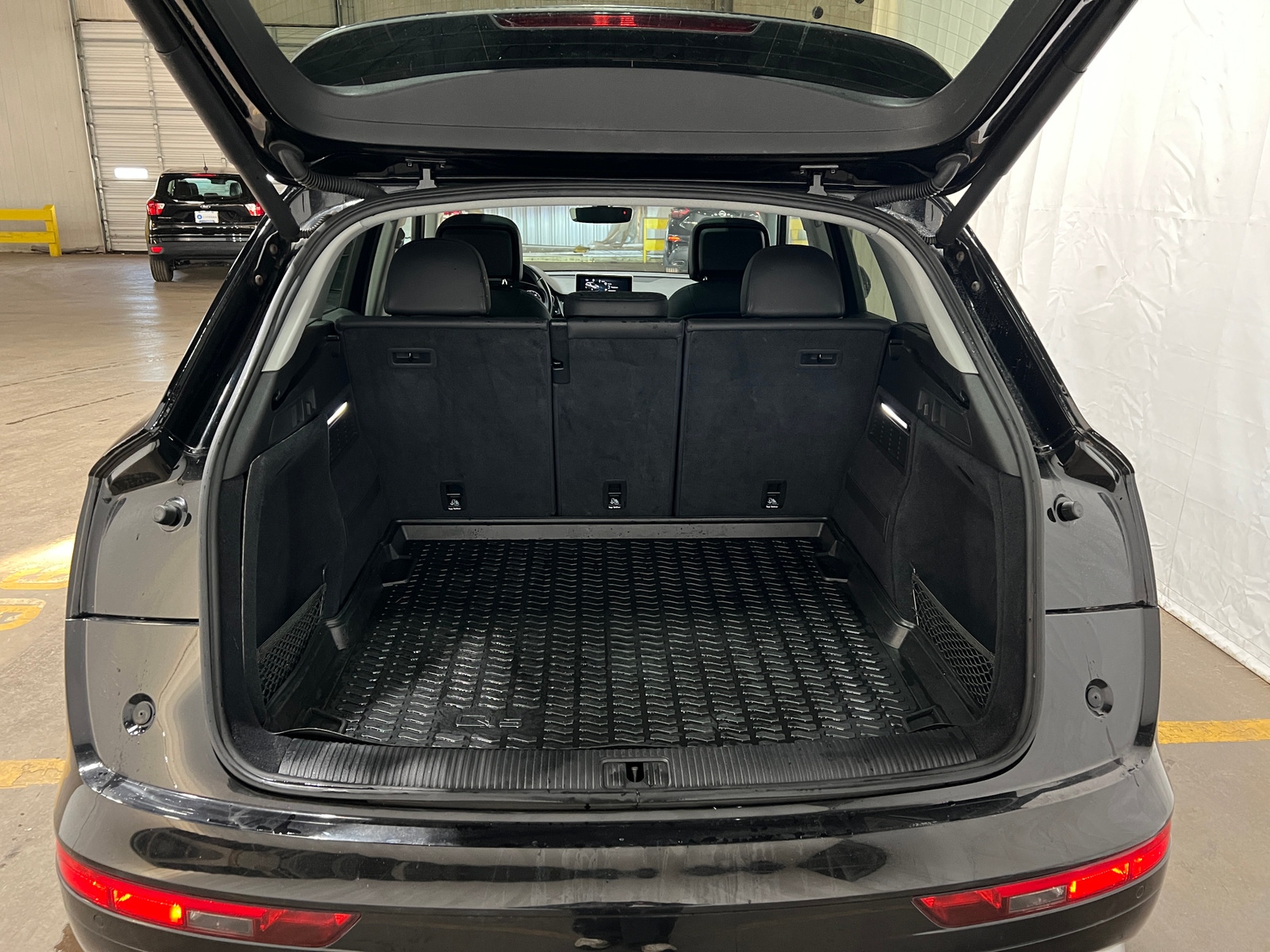 Thumbnail: 2018 Audi Q5 - 6