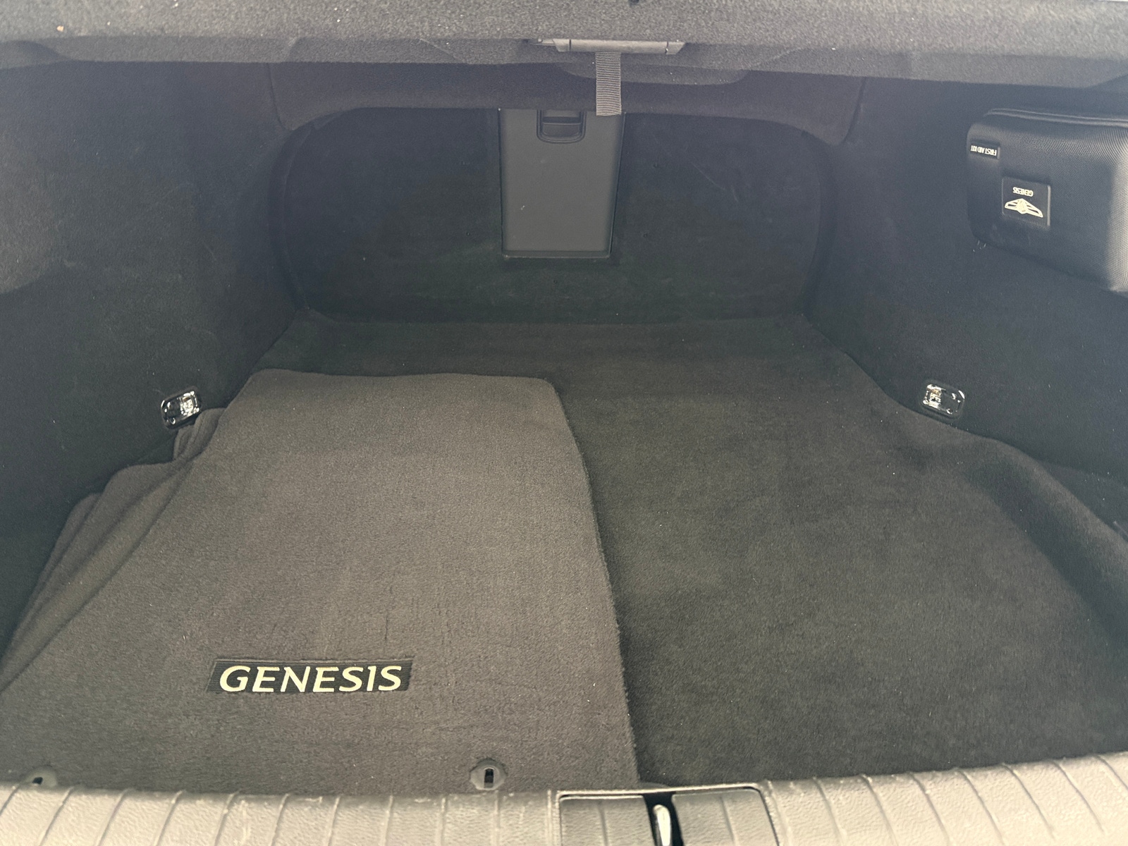 Thumbnail: 2018 Genesis G80 - 6