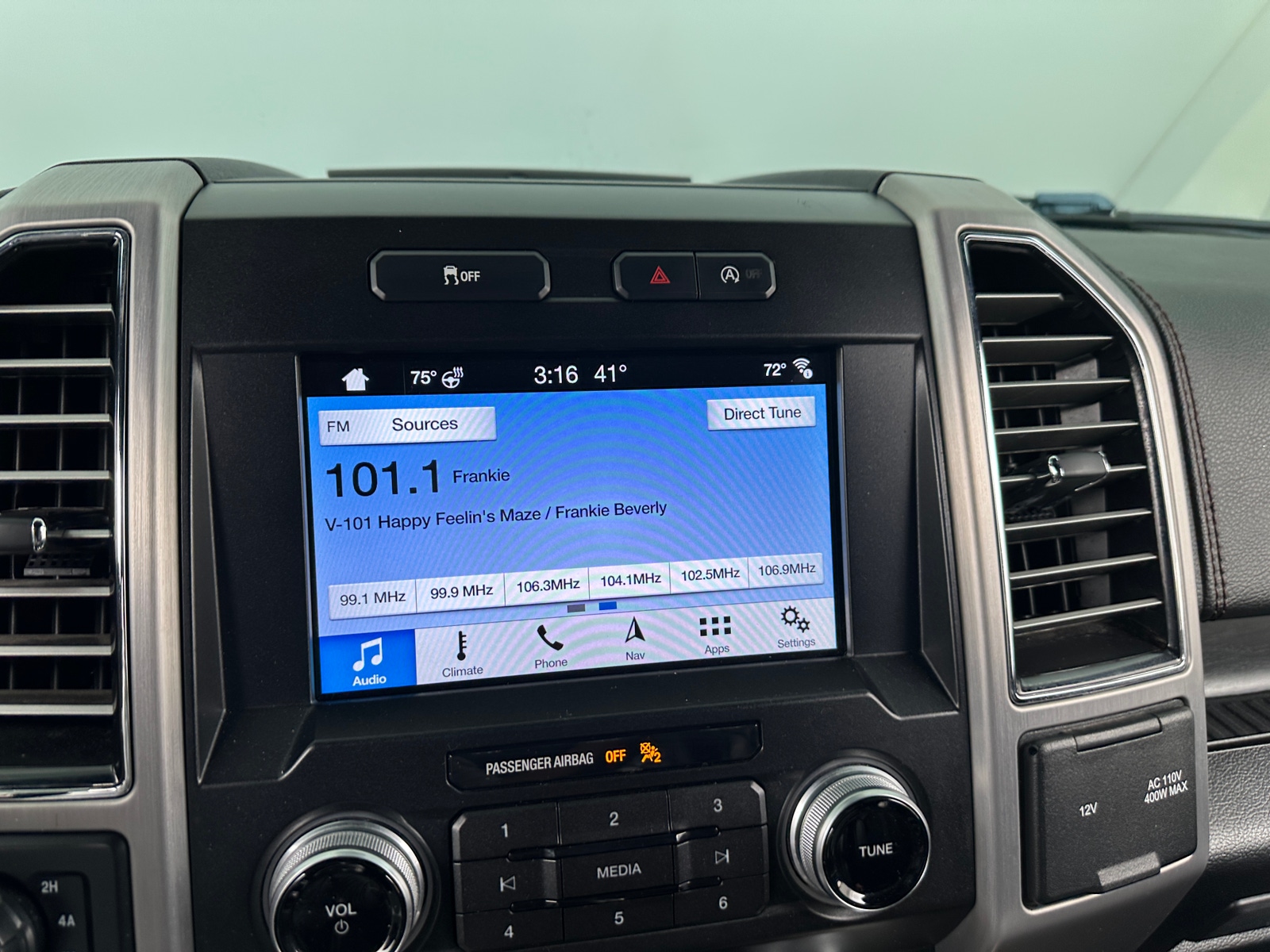 Thumbnail: 2019 Ford Econoline - 3