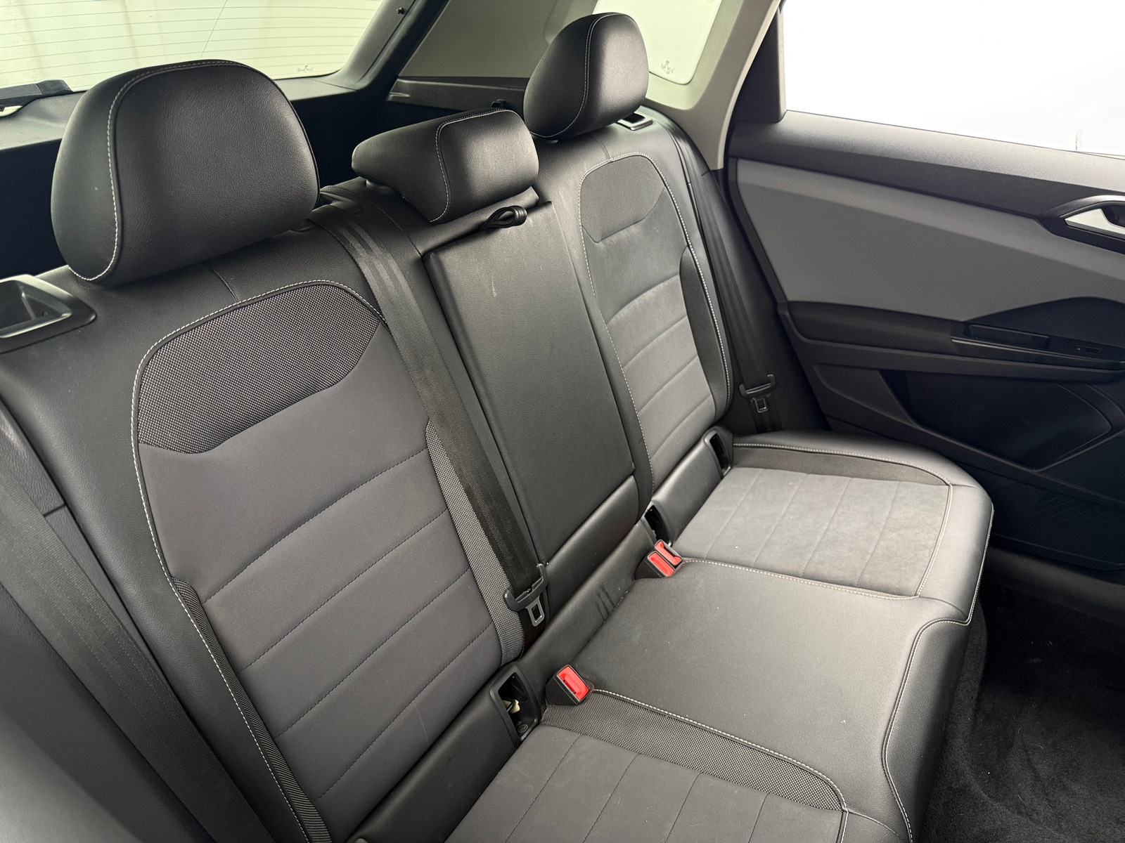 Thumbnail: 2023 Volkswagen Taos - 6