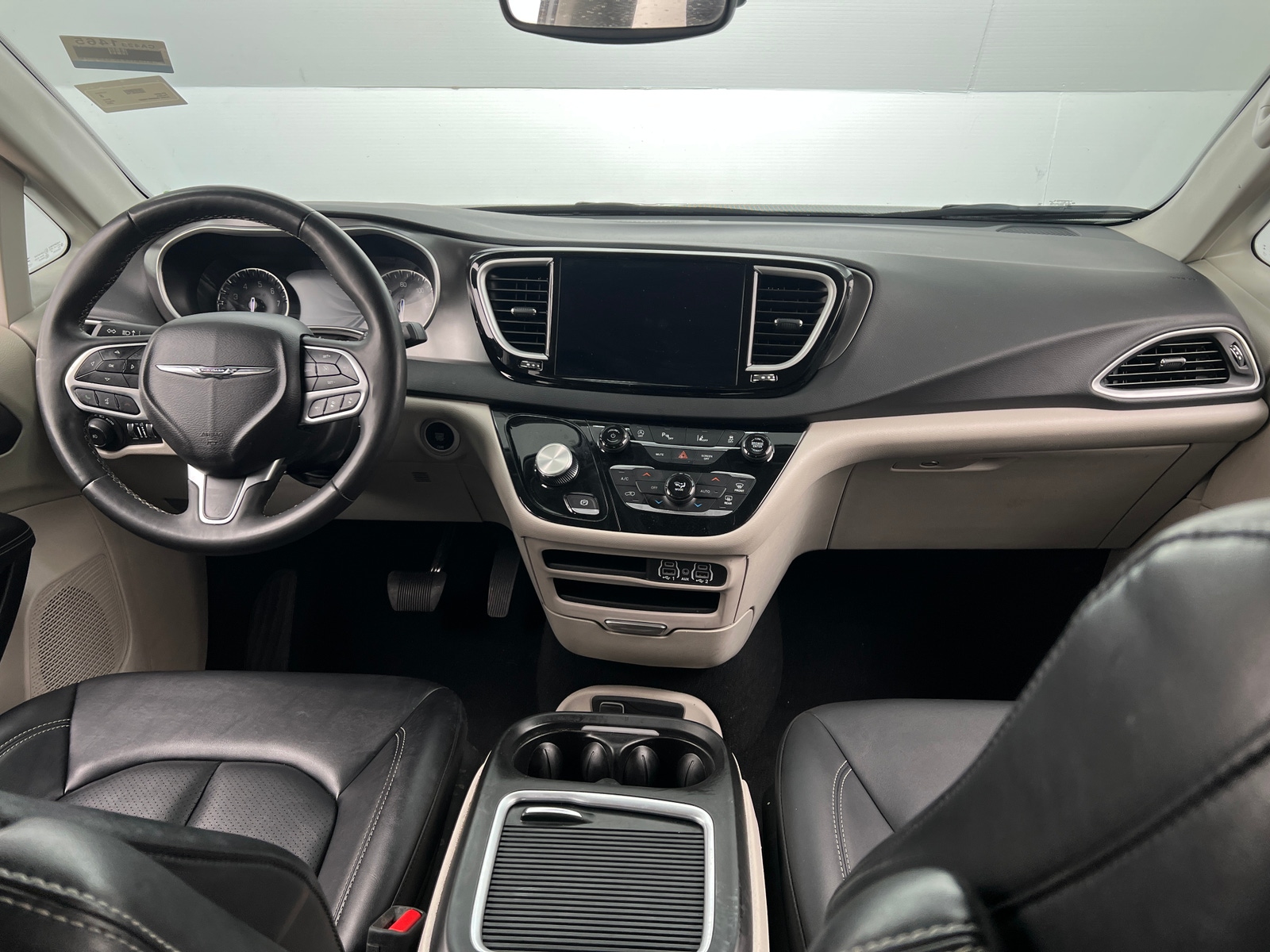 Thumbnail: 2024 Chrysler Pacifica - 2