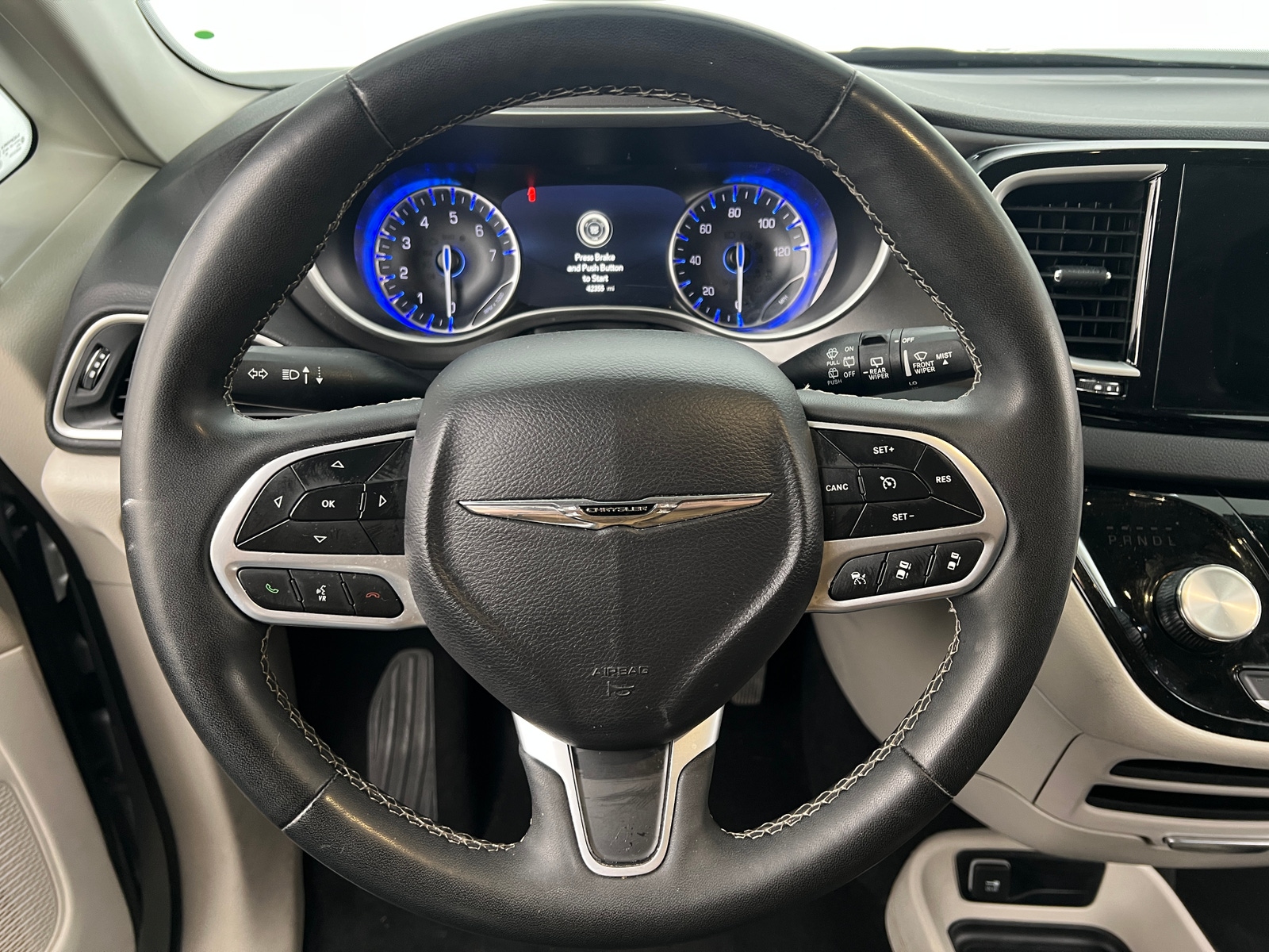 Thumbnail: 2024 Chrysler Pacifica - 4