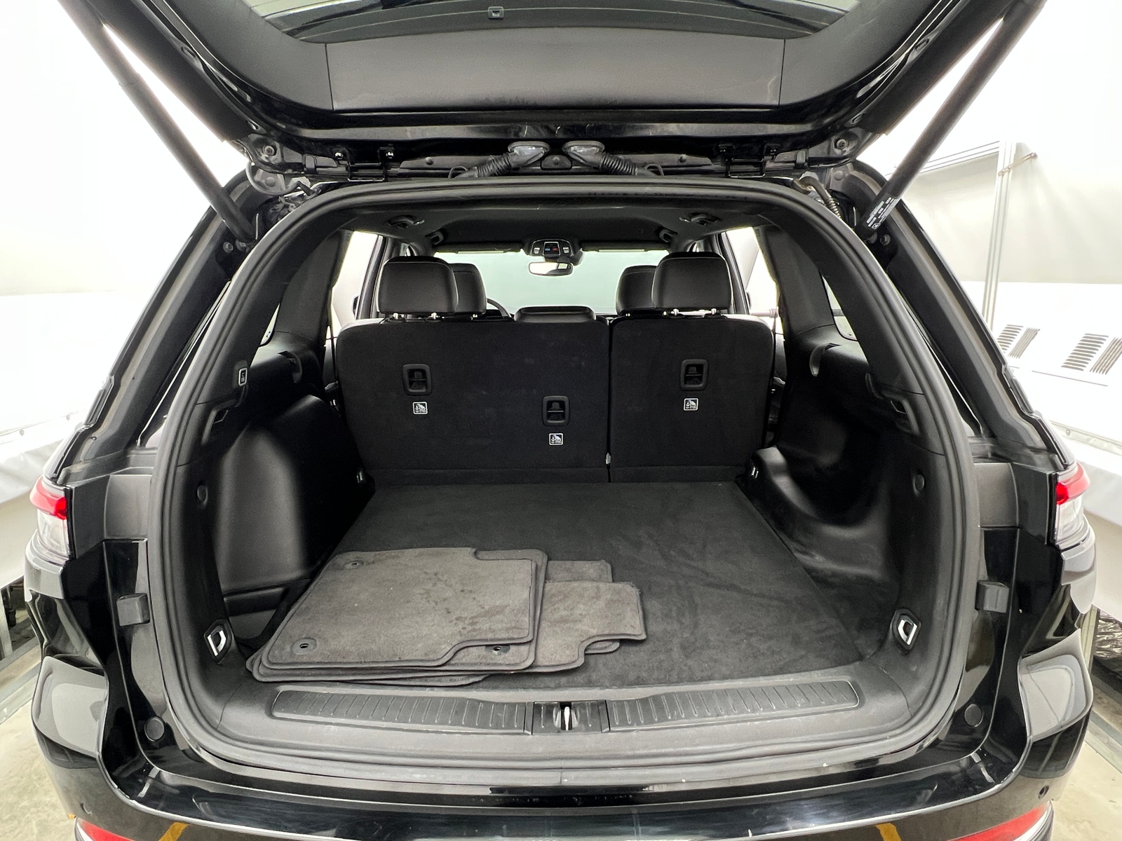 Thumbnail: 2024 Jeep Grand Cherokee - 6