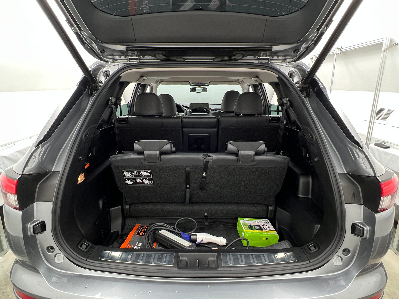 Thumbnail: 2023 Mitsubishi Outlander - 7