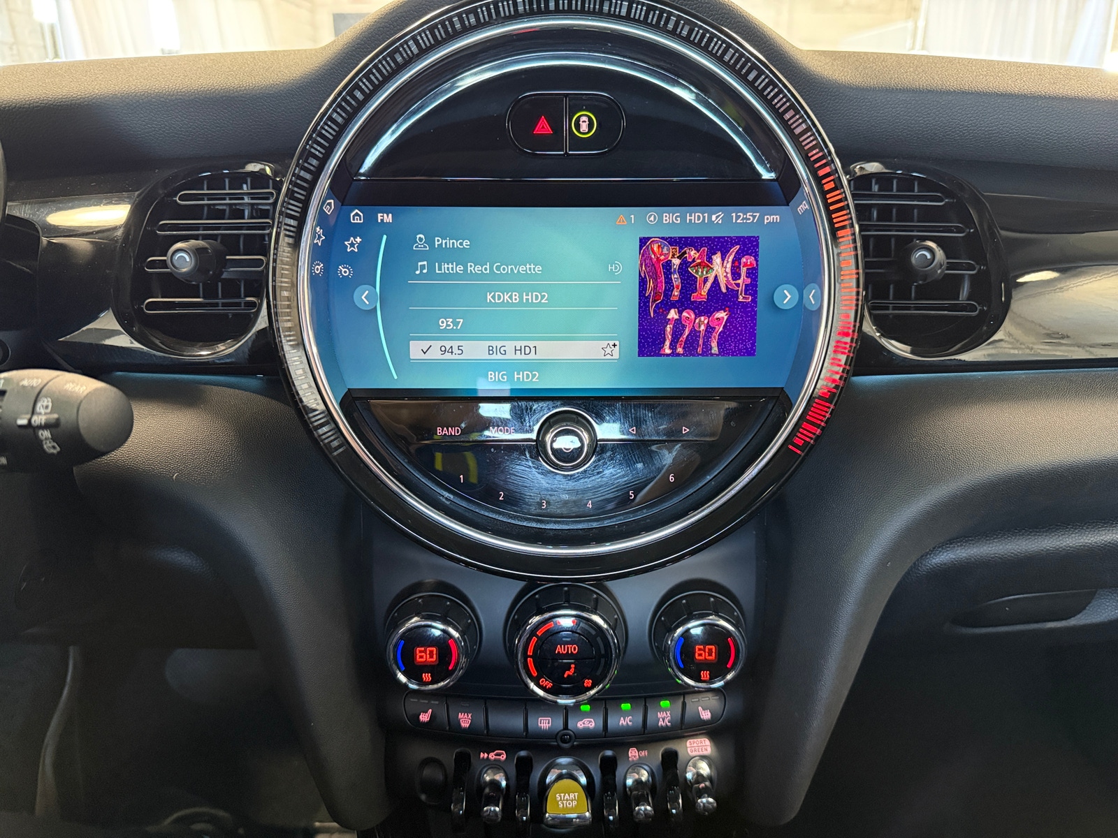 Thumbnail: 2024 MINI Cooper Hardtop - 3