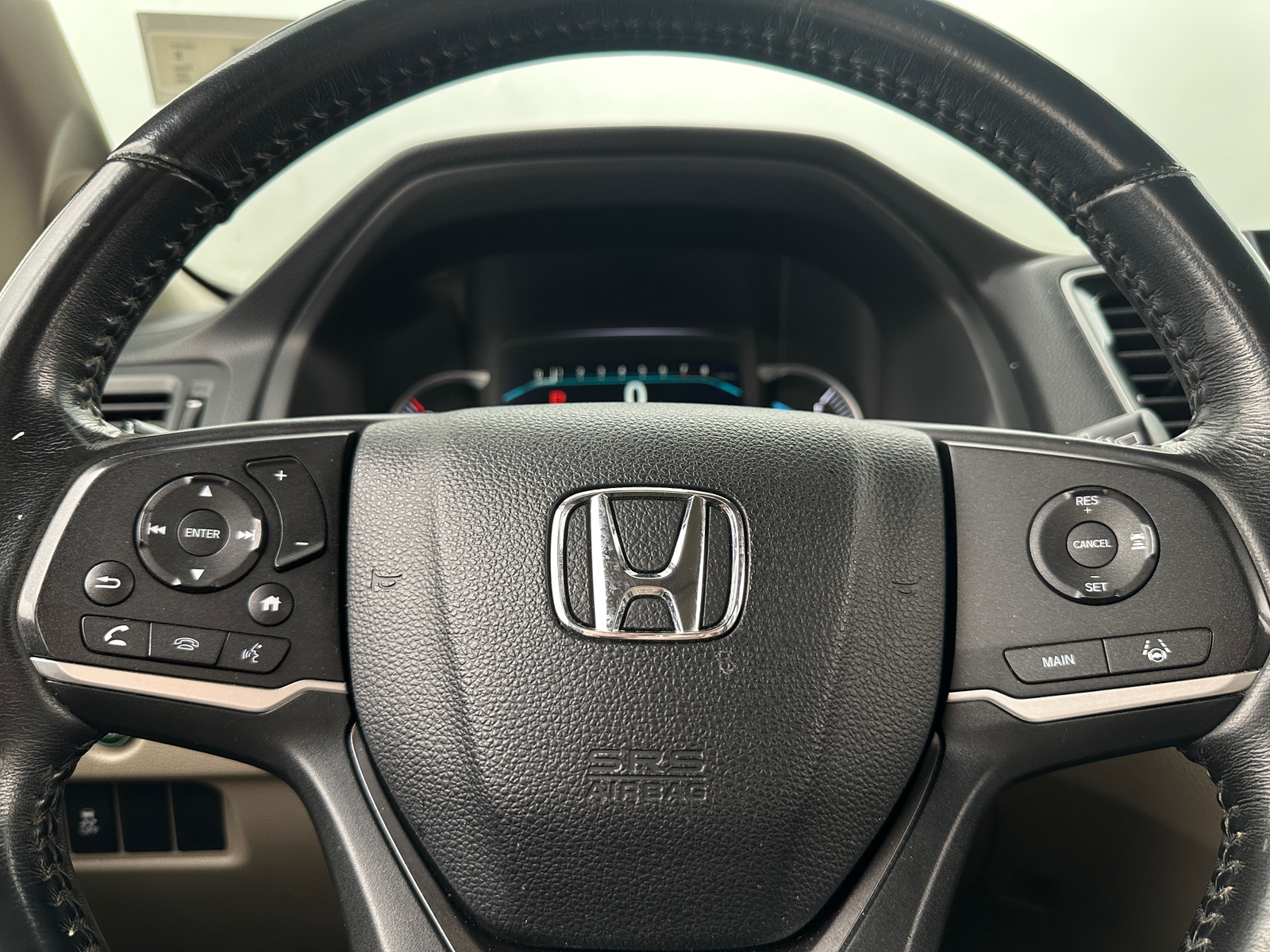 Thumbnail: 2020 Honda Pilot - 4