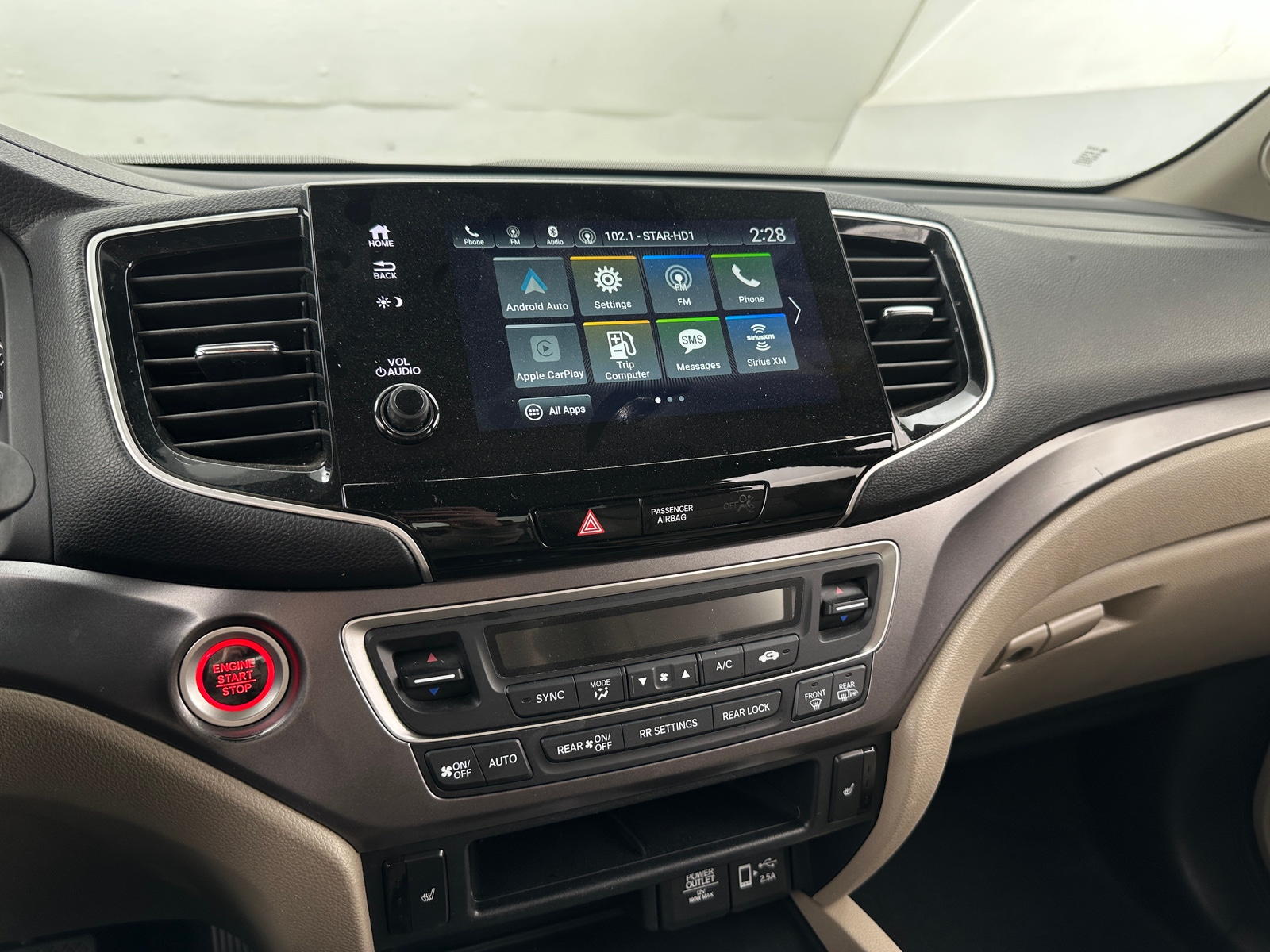 Thumbnail: 2020 Honda Pilot - 3