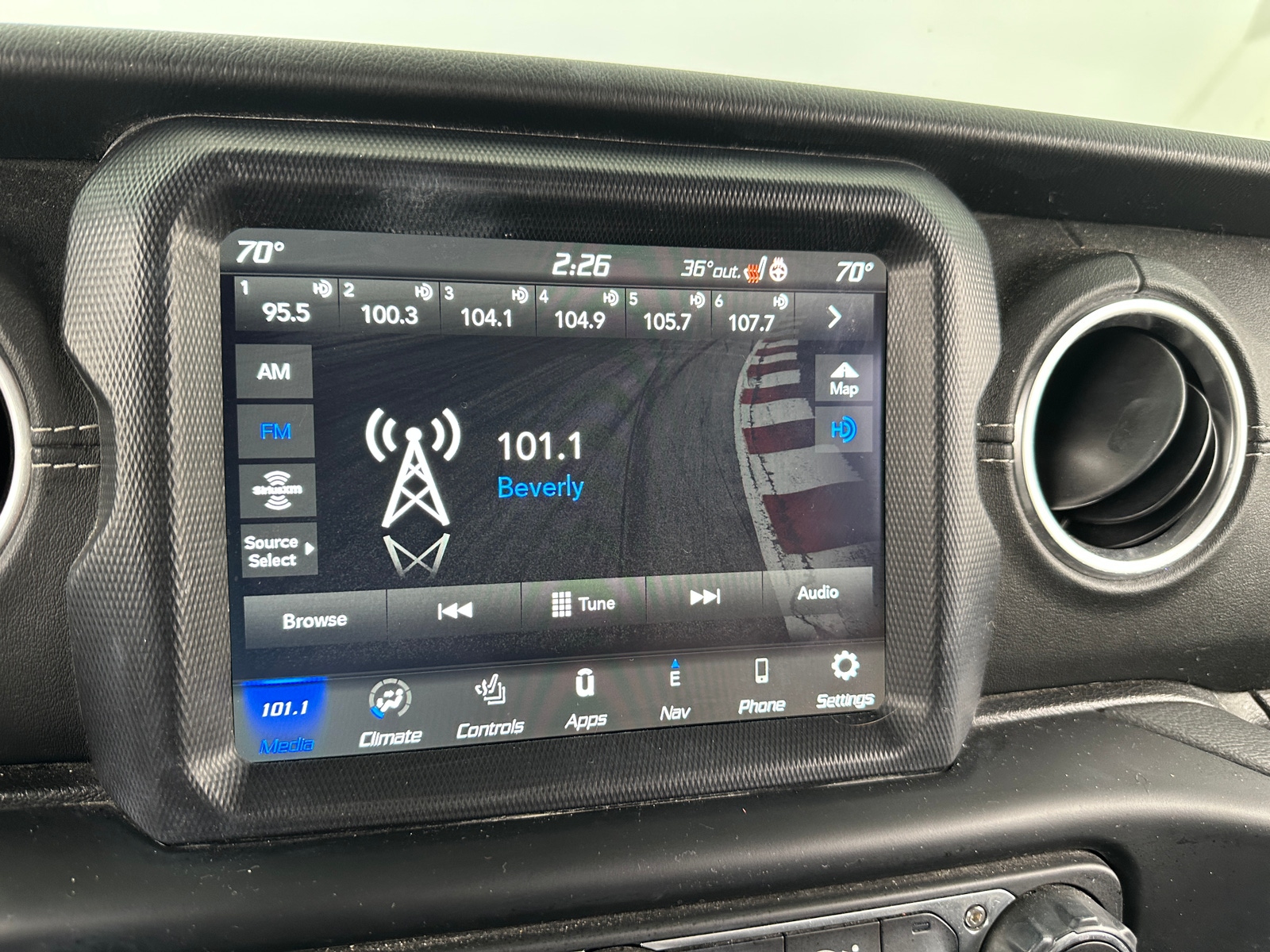 Thumbnail: 2020 Jeep Wrangler - 4