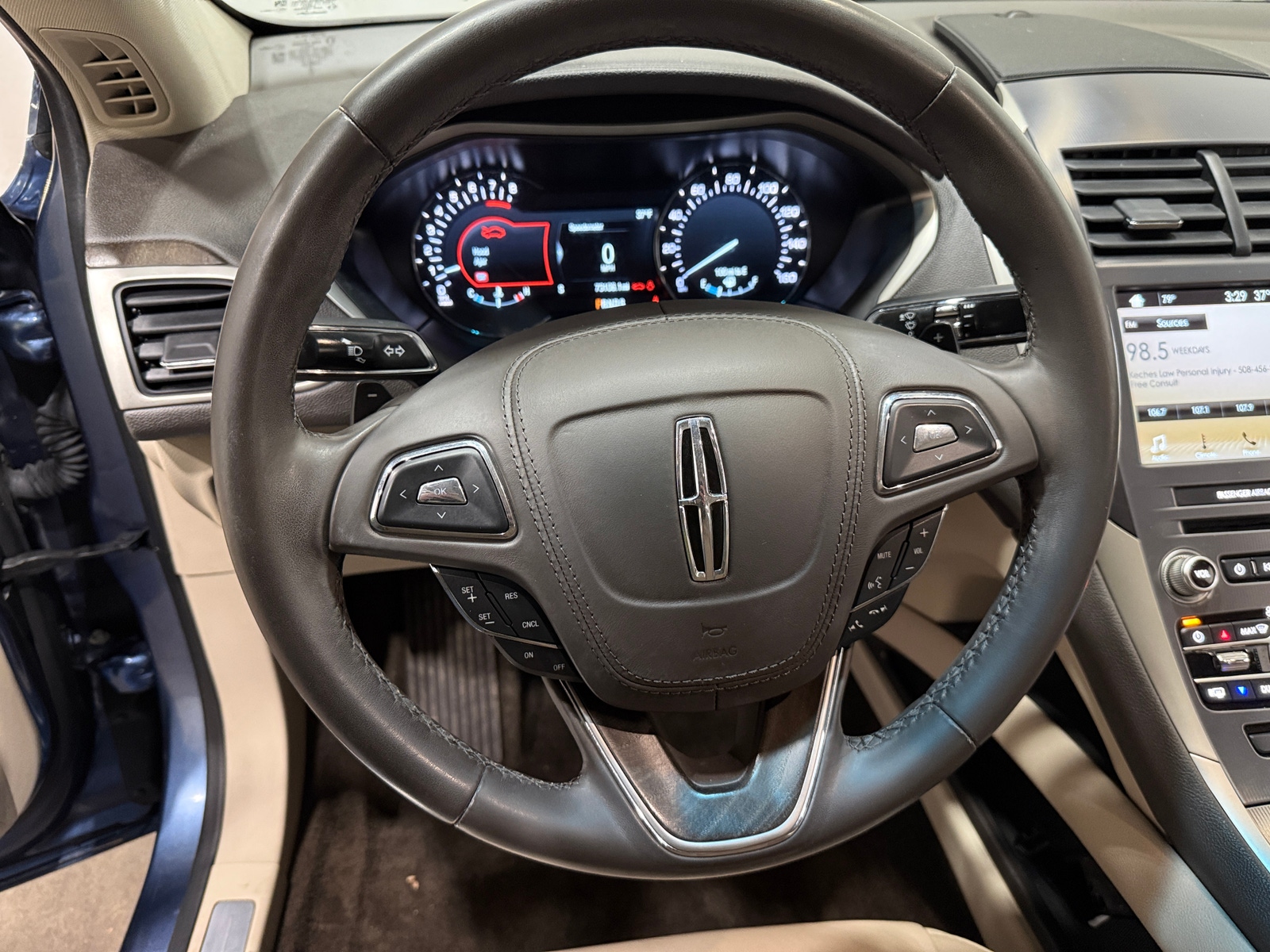 Thumbnail: 2018 Lincoln MKZ - 4