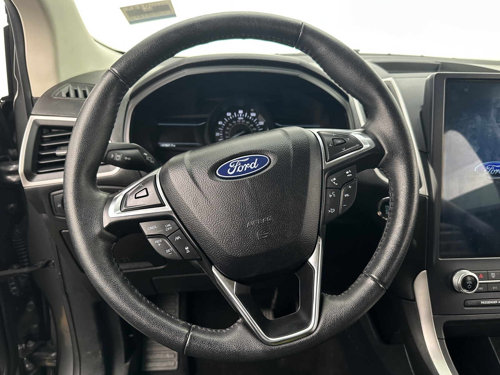 Thumbnail: 2022 Ford Edge - 4