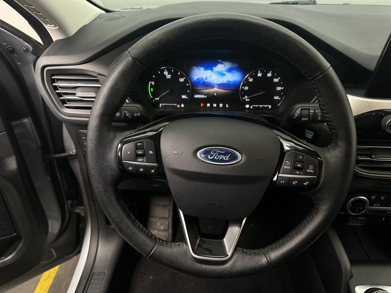 Thumbnail: 2021 Ford Escape - 4