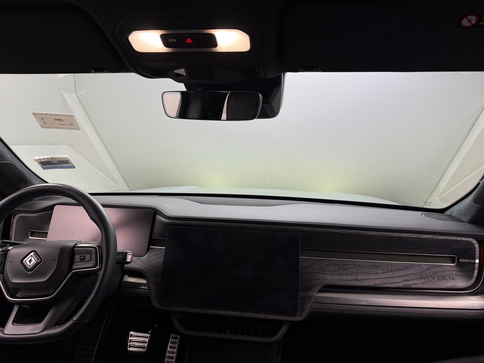 Thumbnail: 2023 Rivian R1S - 2