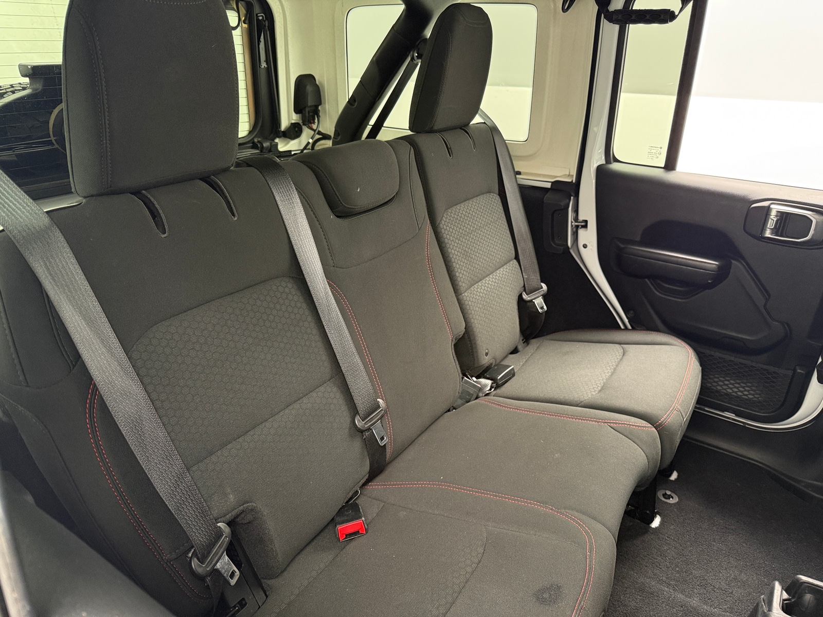 Thumbnail: 2018 Jeep Wrangler - 6