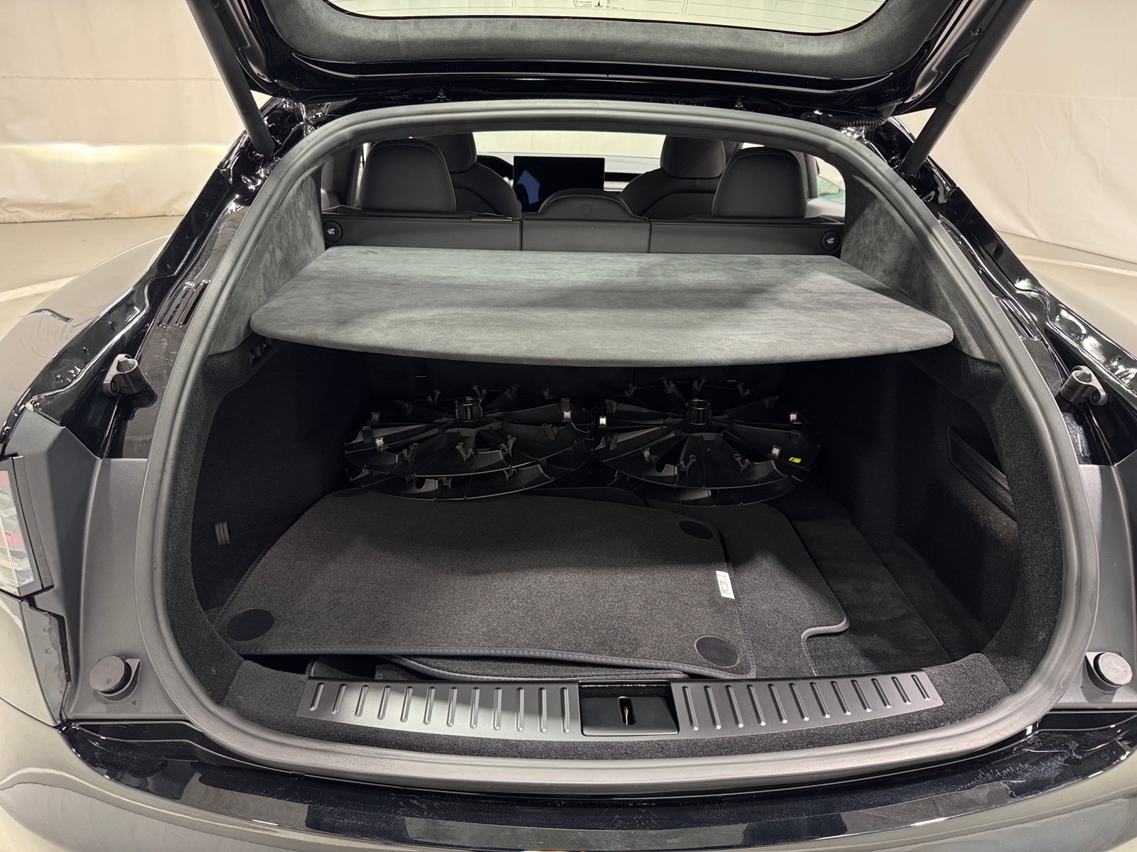 Thumbnail: 2022 Tesla Model S - 6