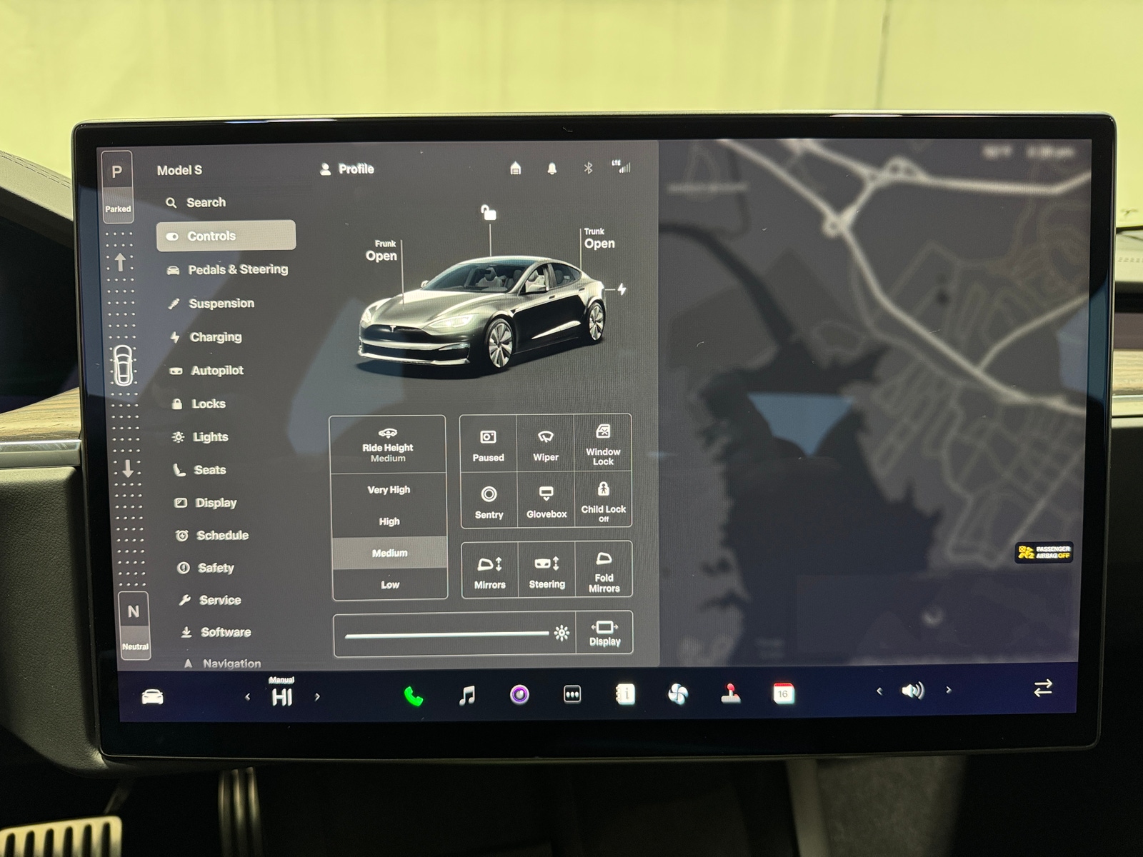 Thumbnail: 2022 Tesla Model S - 3