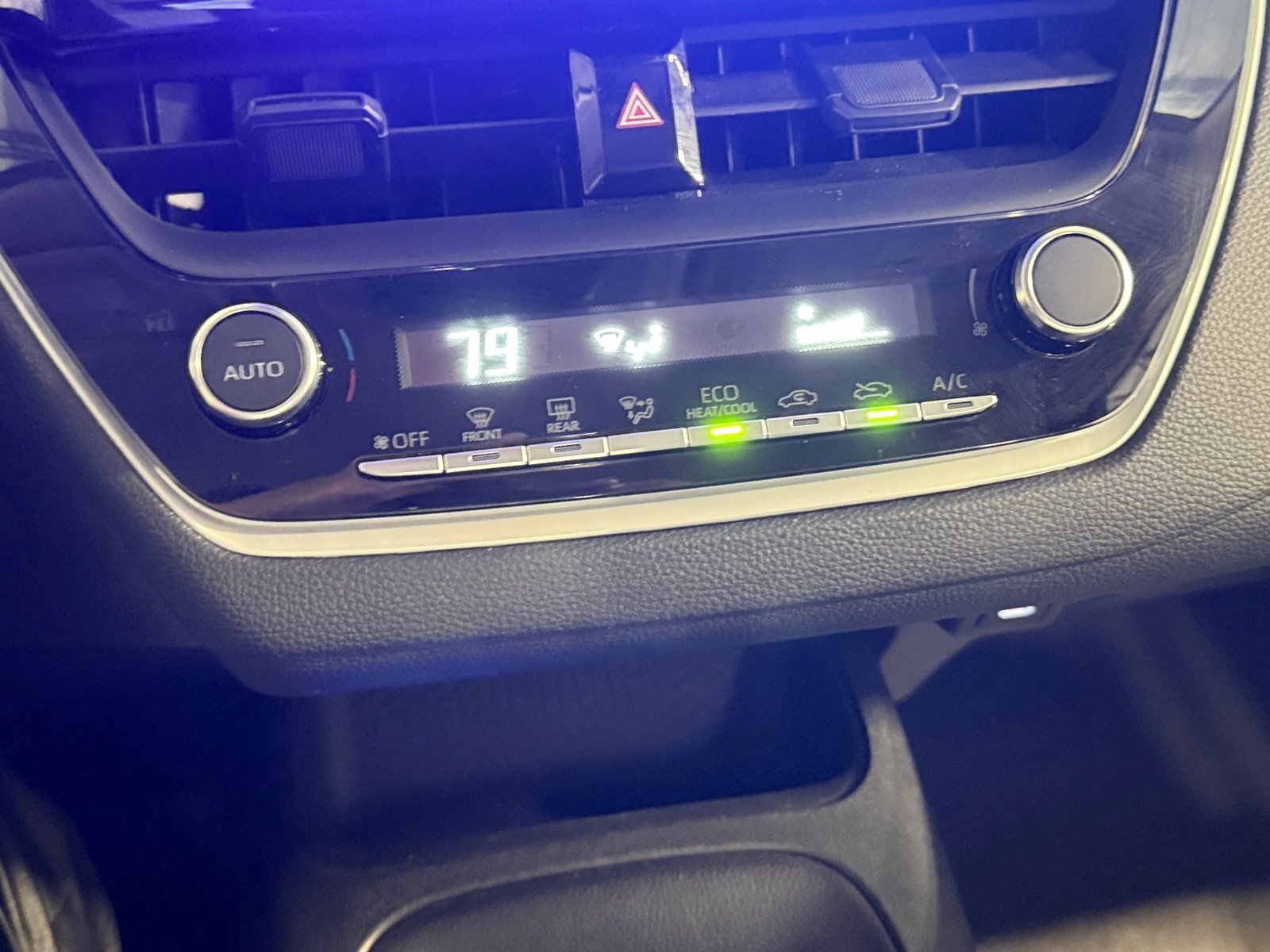 Thumbnail: 2024 Toyota Corolla - 4