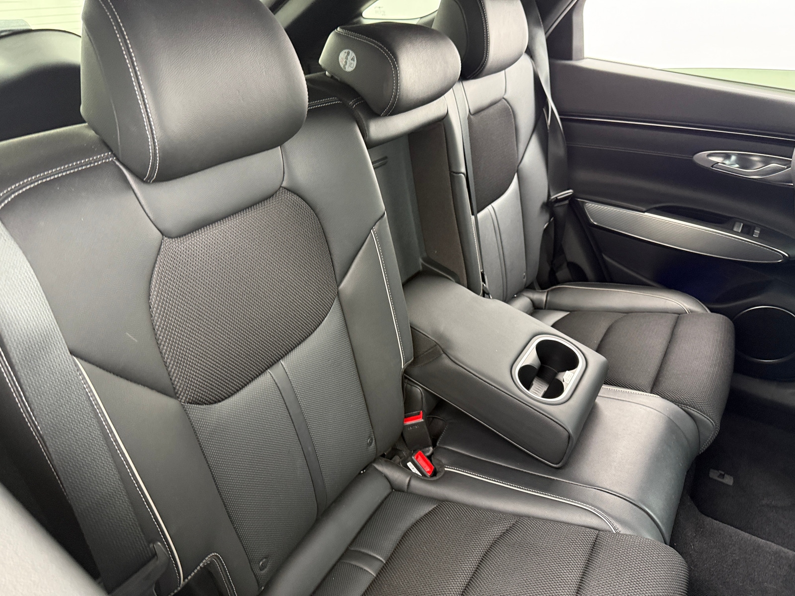 Thumbnail: 2023 Genesis GV70 - 5