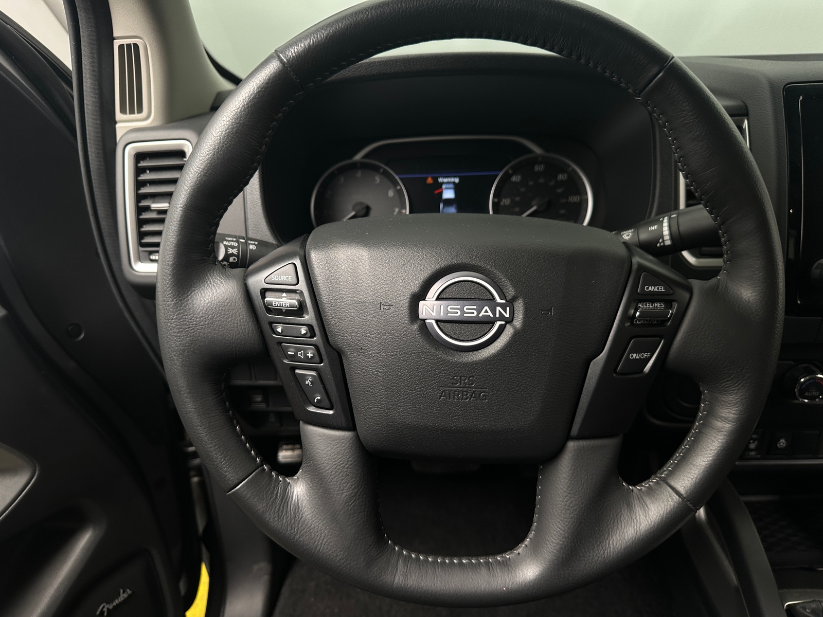 Thumbnail: 2024 Nissan Frontier - 4