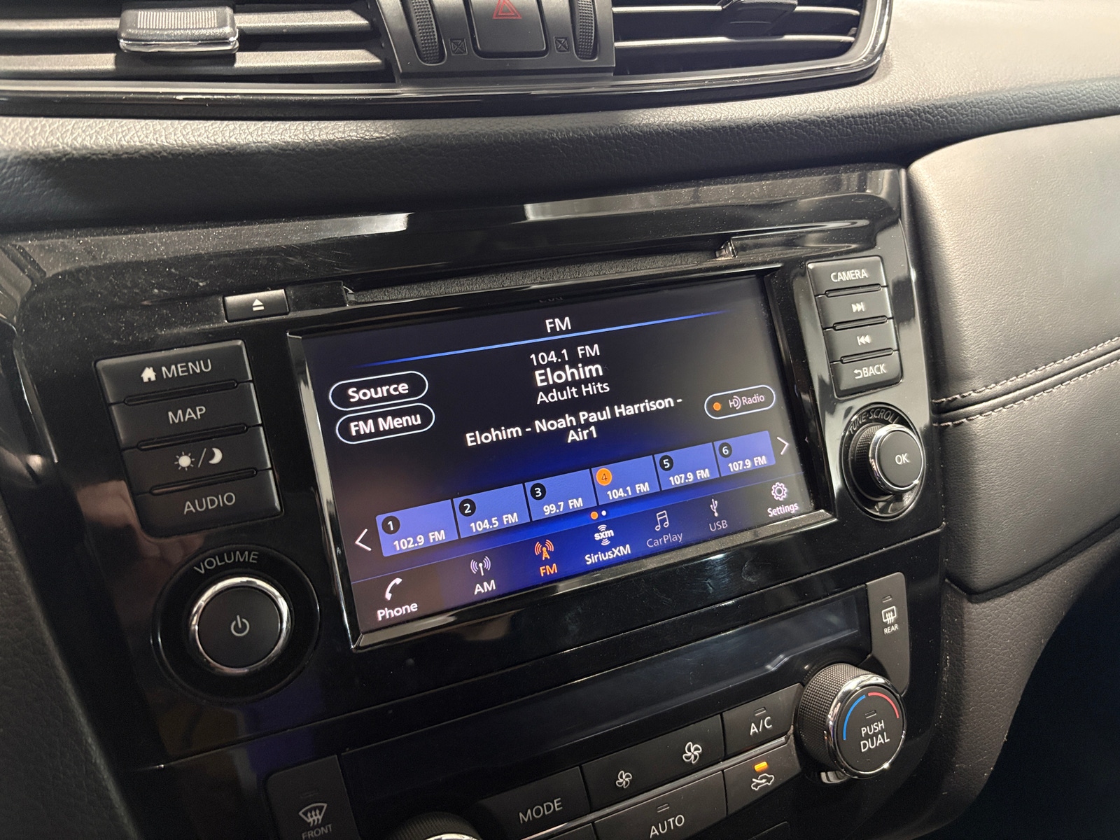 Thumbnail: 2018 Nissan Rogue - 3