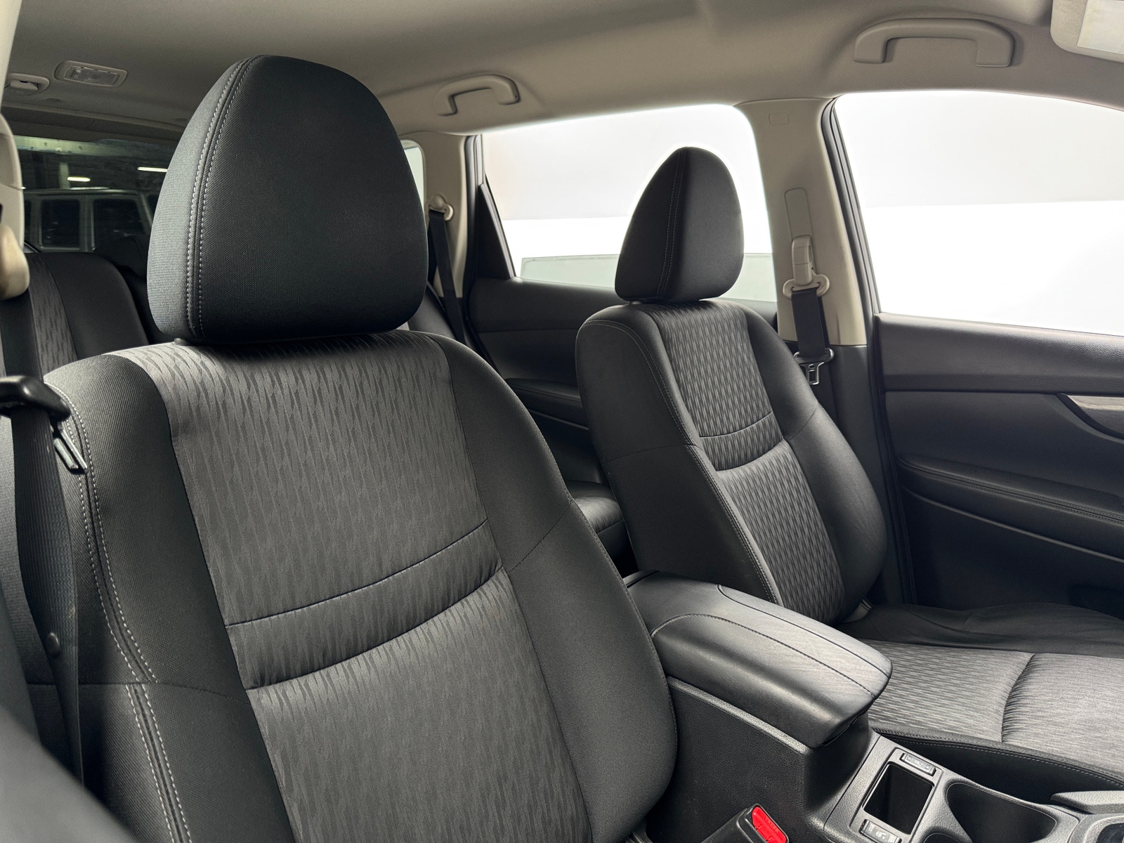 Thumbnail: 2019 Nissan Rogue - 2