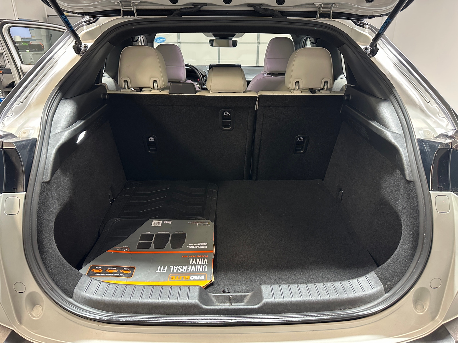 Thumbnail: 2023 Mazda MX-30 - 7