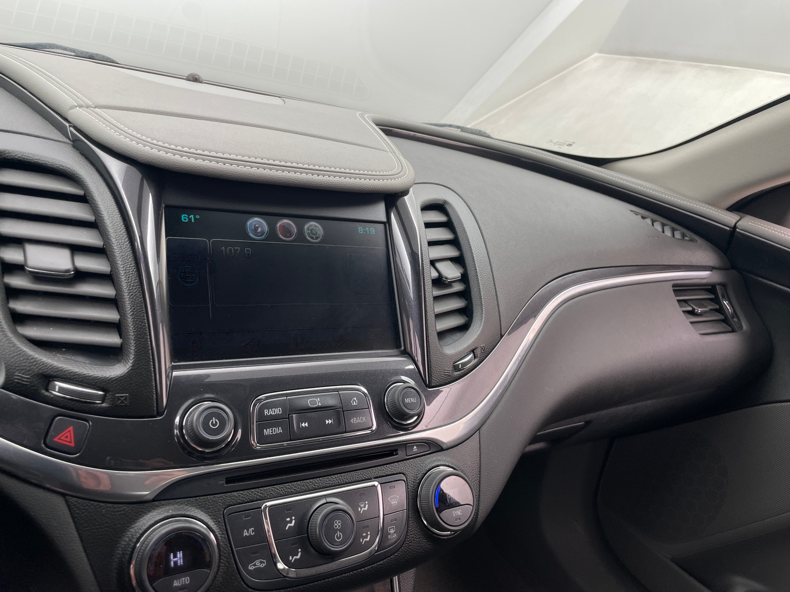 Thumbnail: 2014 Chevrolet Impala - 4