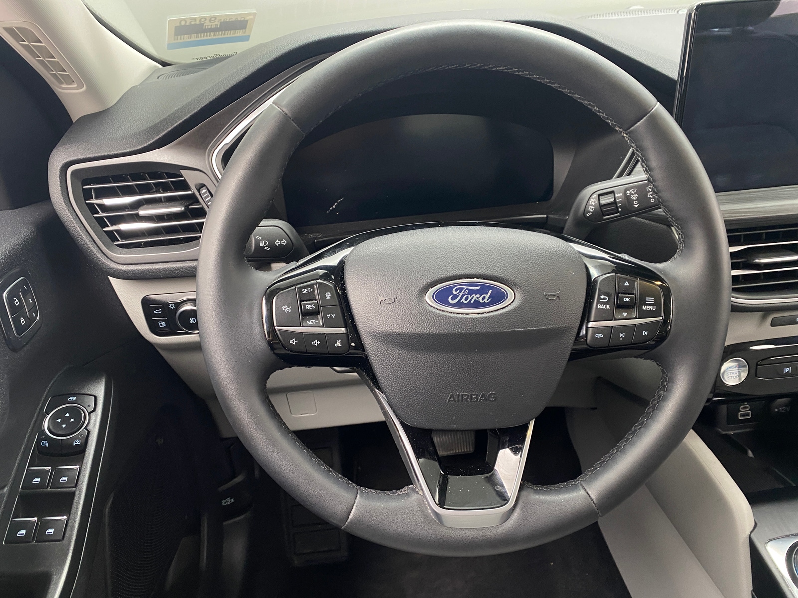 Thumbnail: 2024 Ford Escape - 4