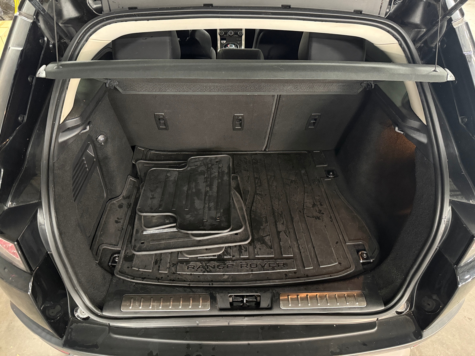 Thumbnail: 2014 Land Rover Range Rover Evoque - 6