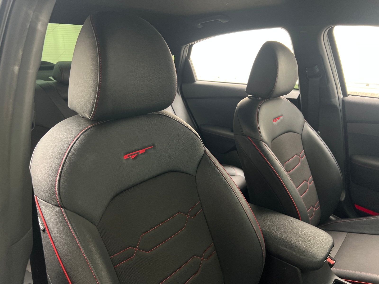 Thumbnail: 2022 Kia Forte - 2