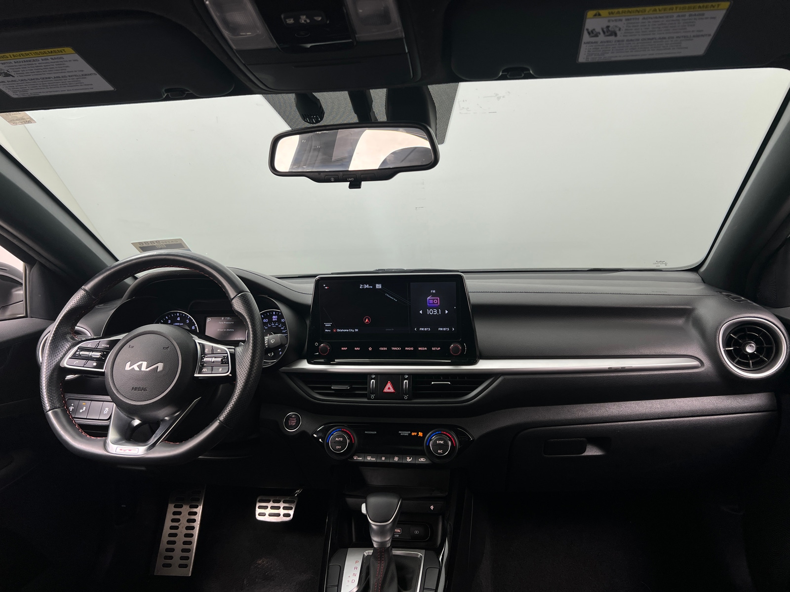 Thumbnail: 2022 Kia Forte - 3