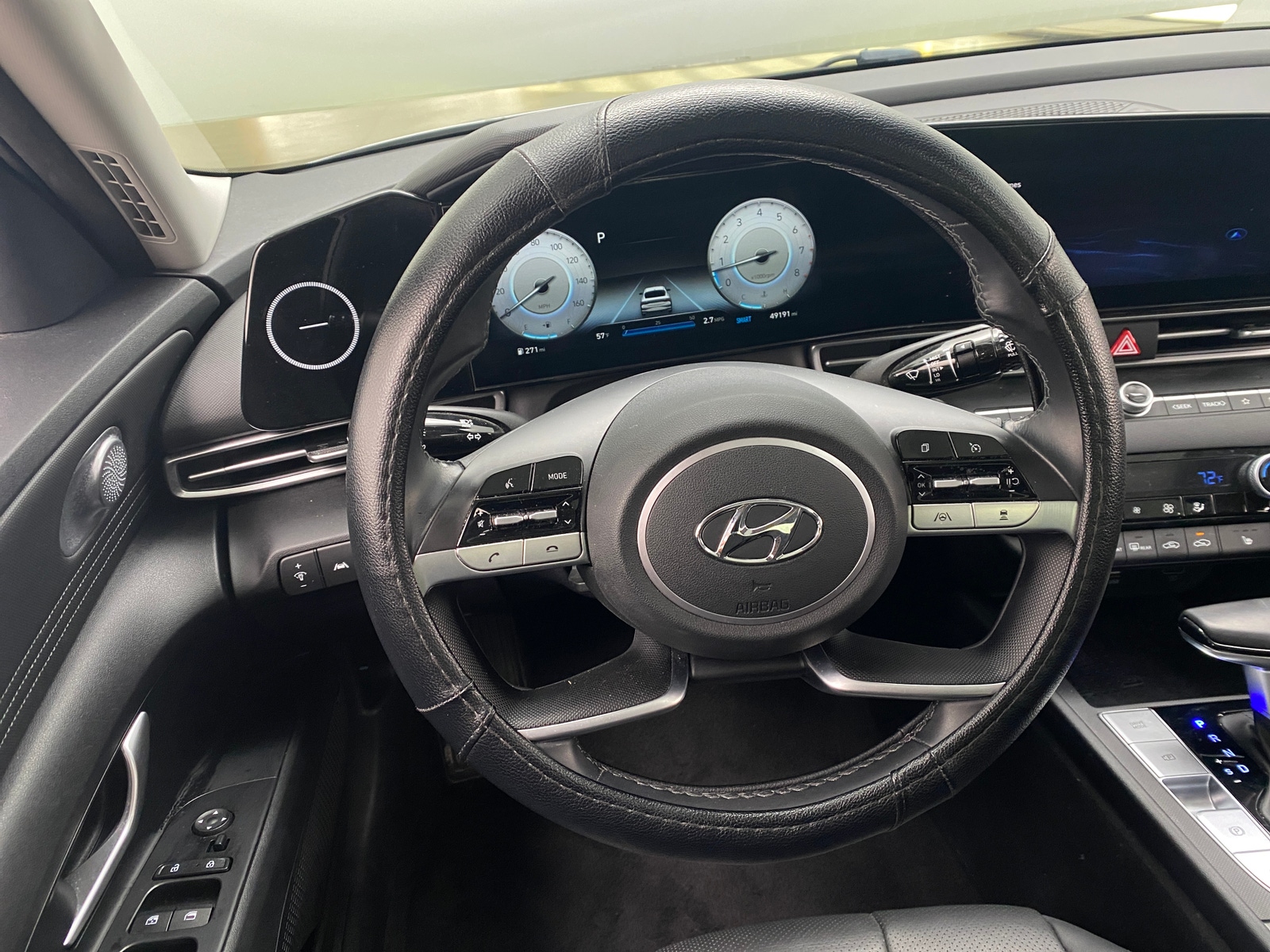 Thumbnail: 2021 Hyundai Elantra - 4