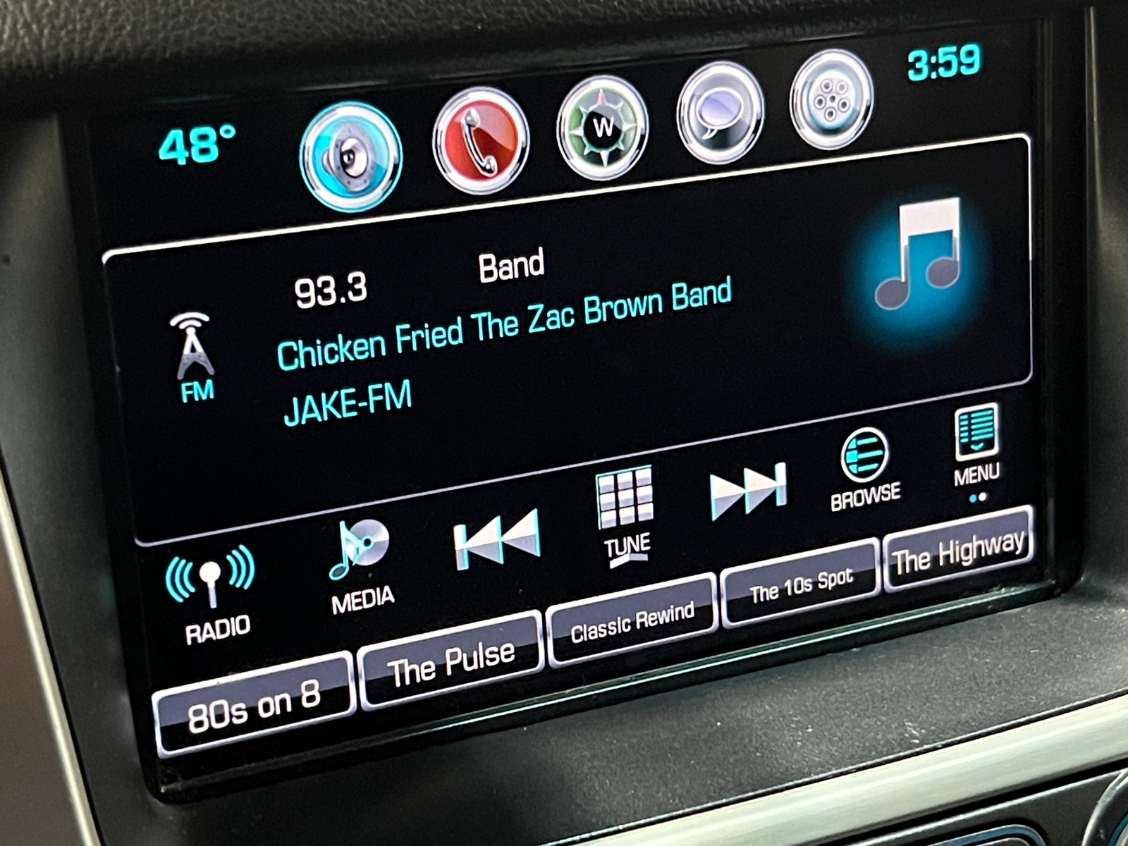 Thumbnail: 2018 GMC Yukon XL - 3