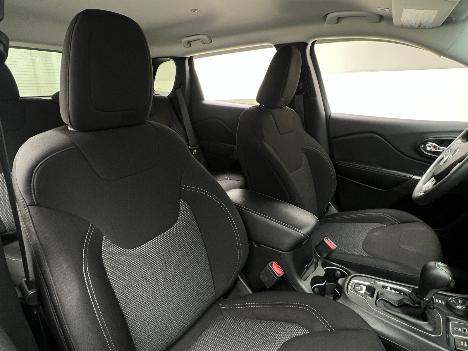 Thumbnail: 2019 Jeep Cherokee - 2