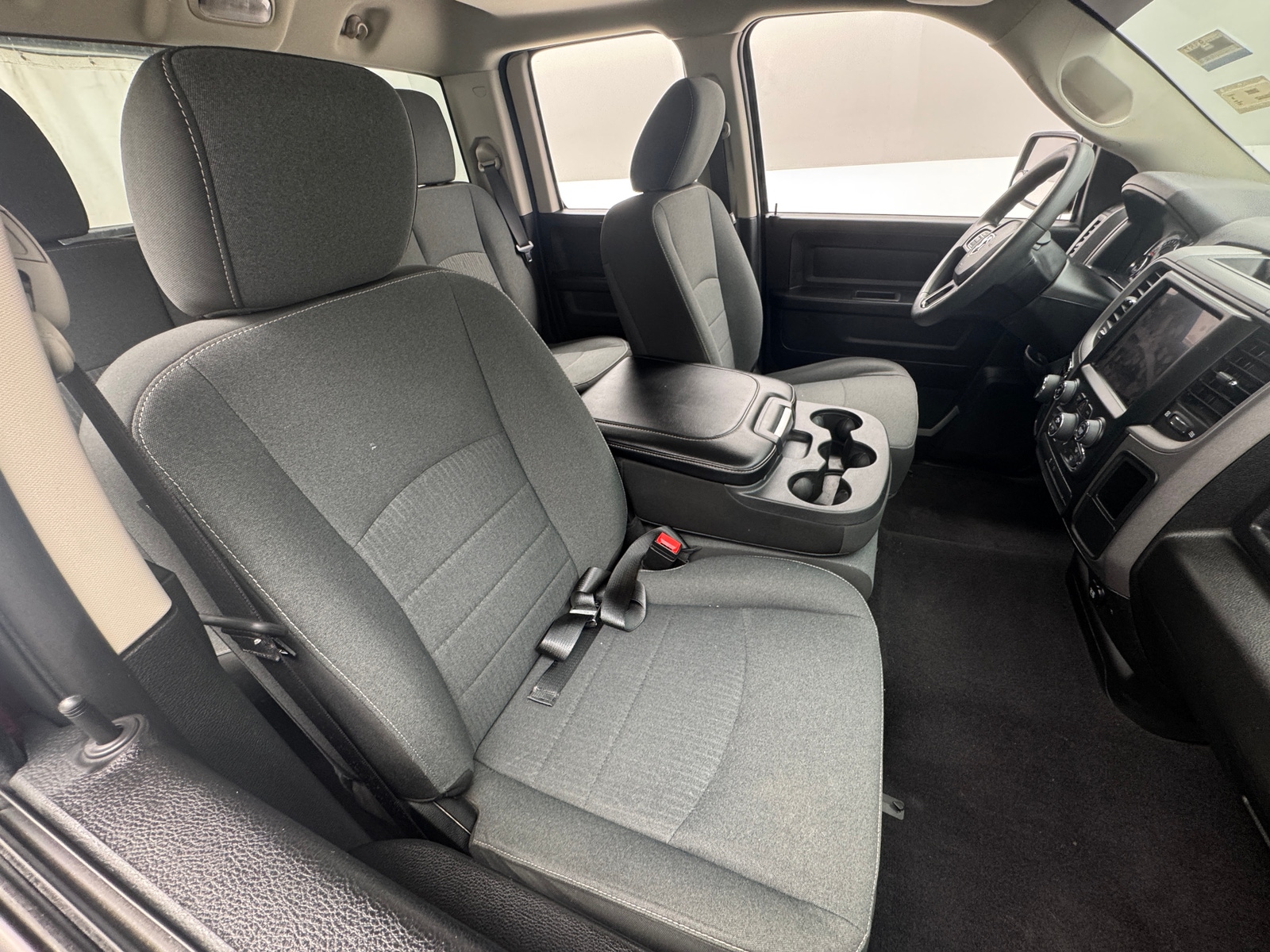 Thumbnail: 2022 RAM 1500 Classic - 2