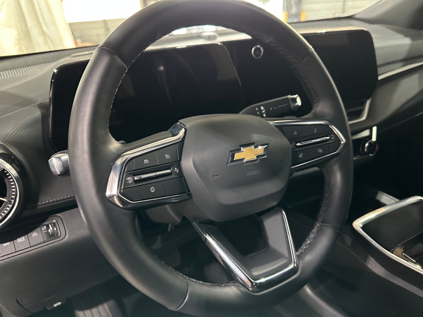 Thumbnail: 2025 Chevrolet Equinox - 5