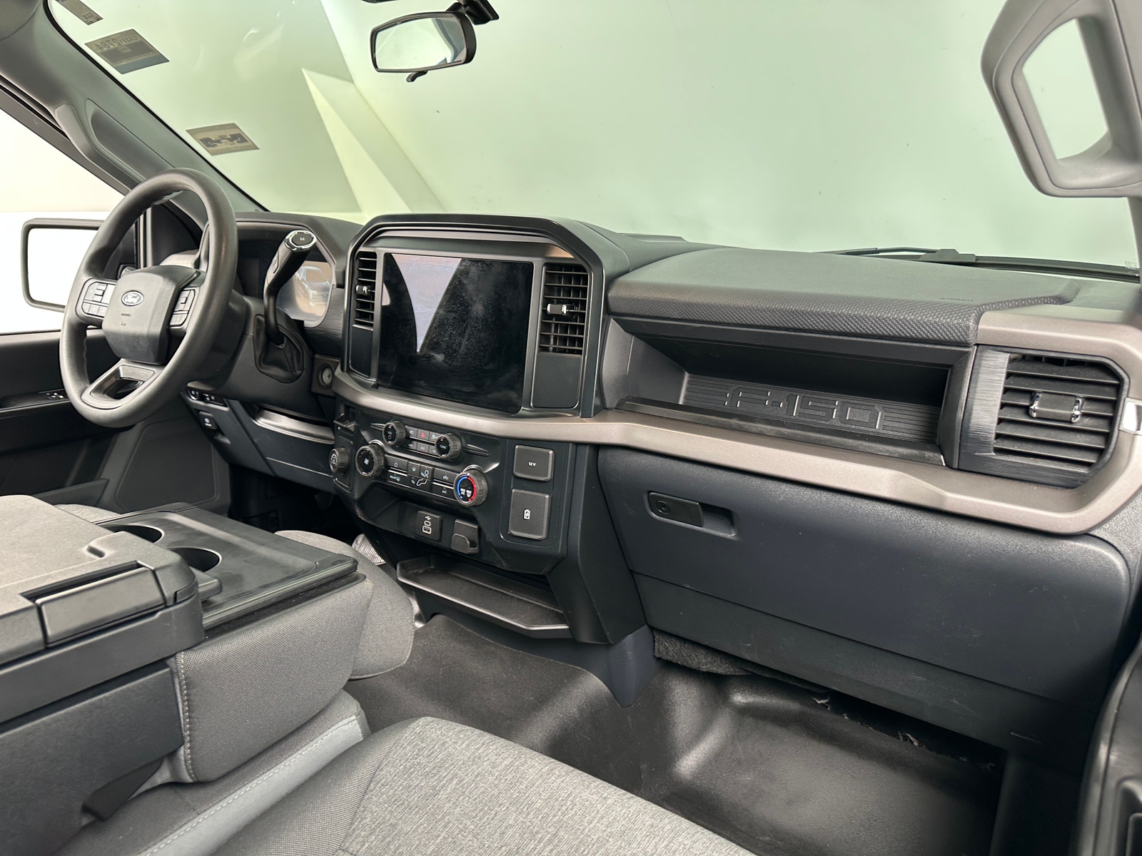 Thumbnail: 2025 Ford Econoline - 3