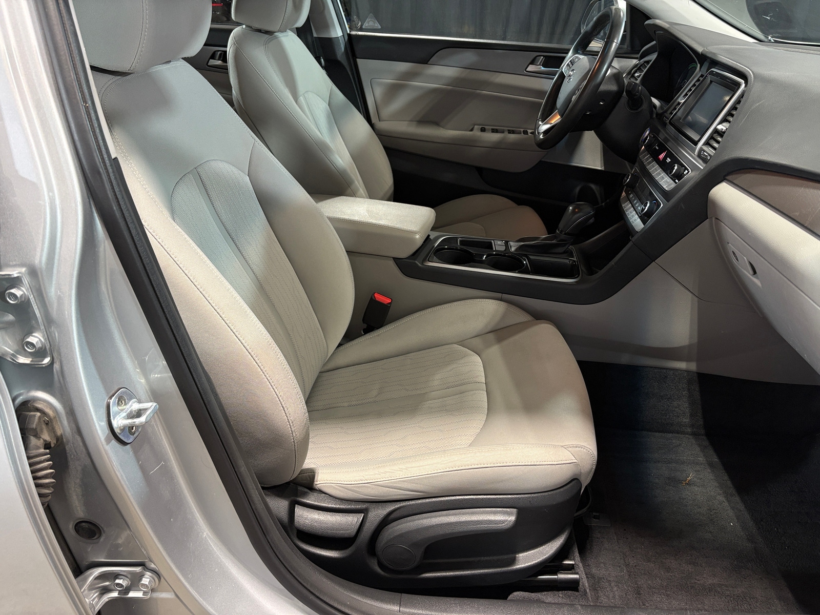 Thumbnail: 2019 Hyundai Sonata - 2