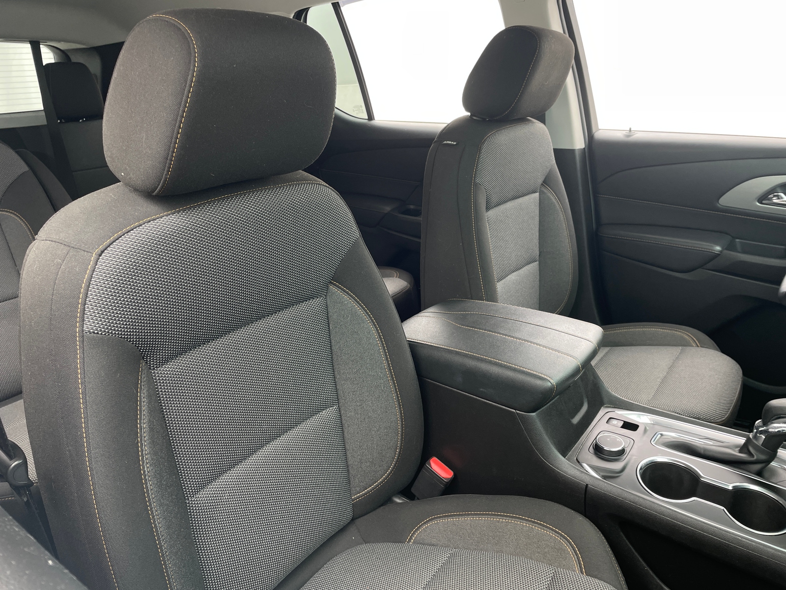 Thumbnail: 2021 Chevrolet Traverse - 2