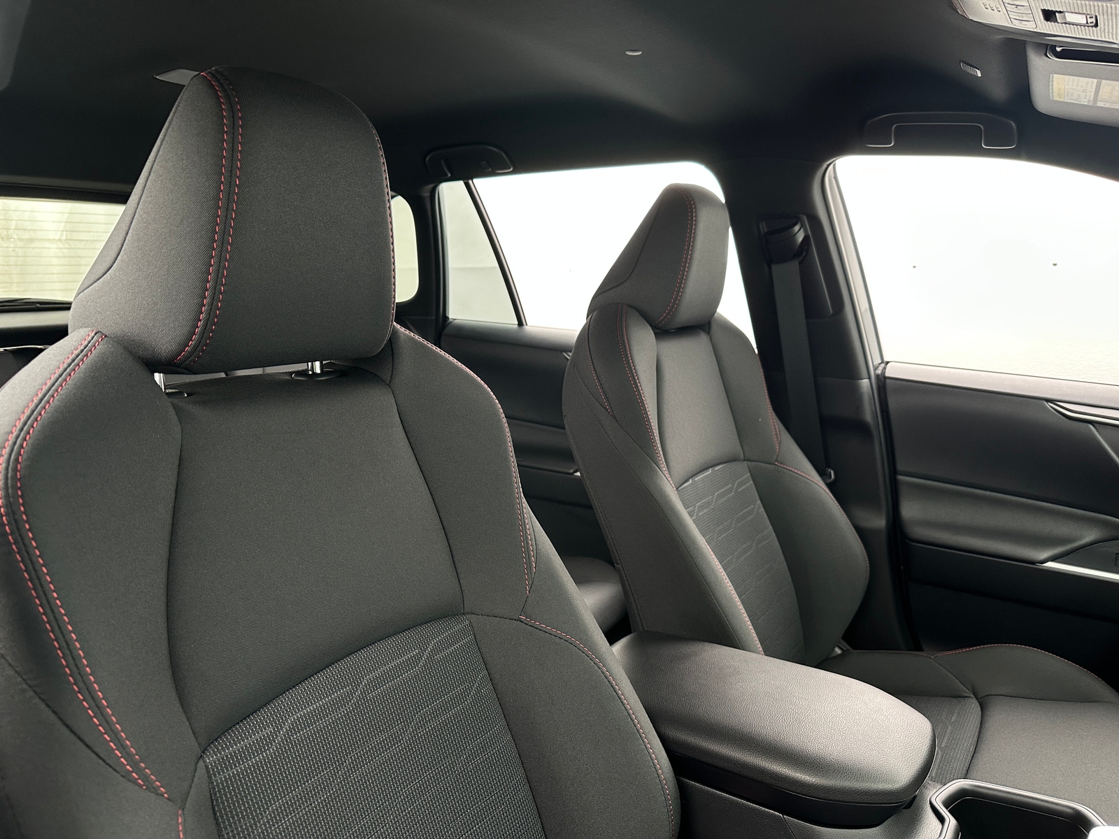 Thumbnail: 2025 Toyota RAV4 - 2