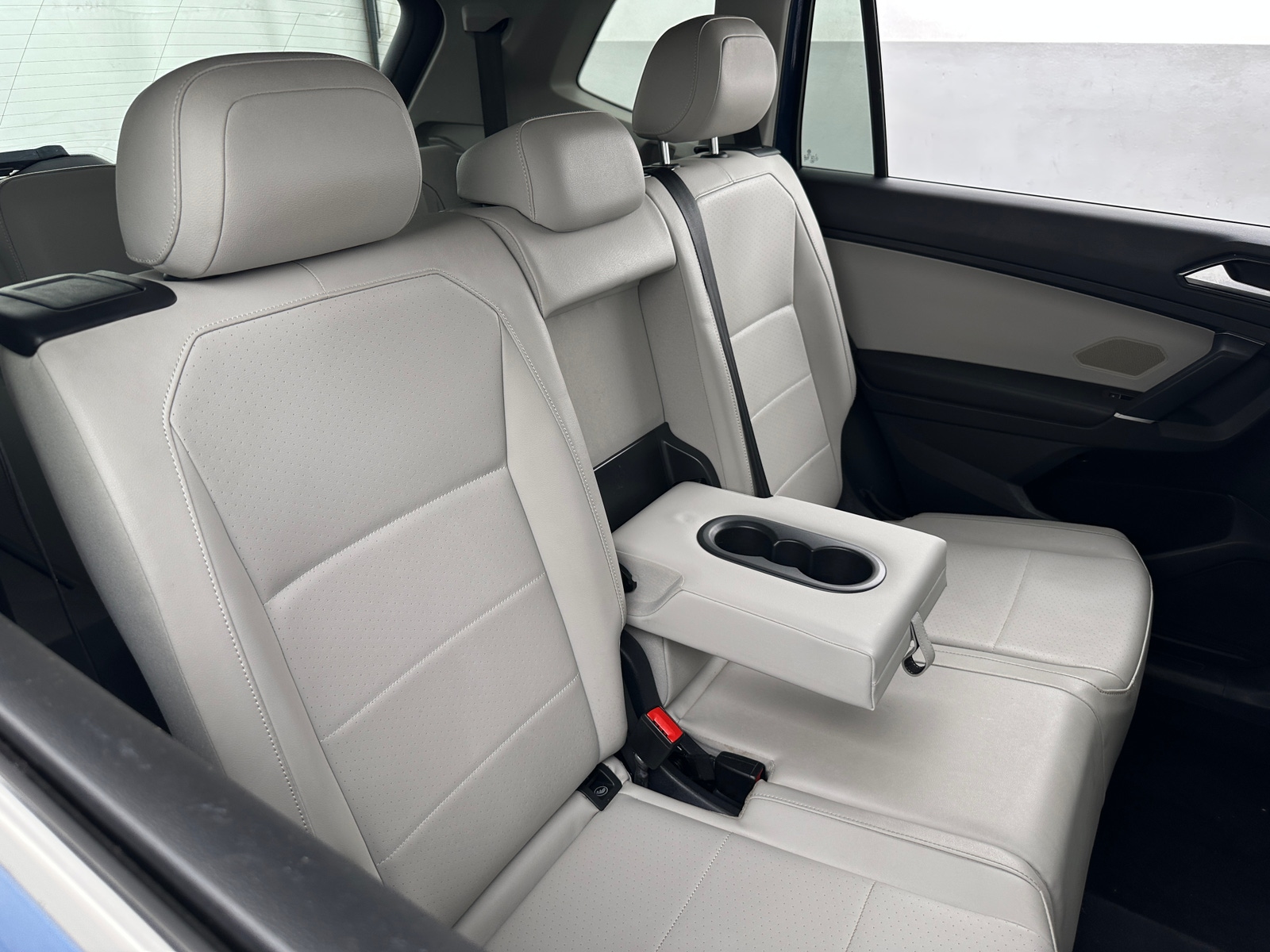 Thumbnail: 2018 Volkswagen Tiguan - 6