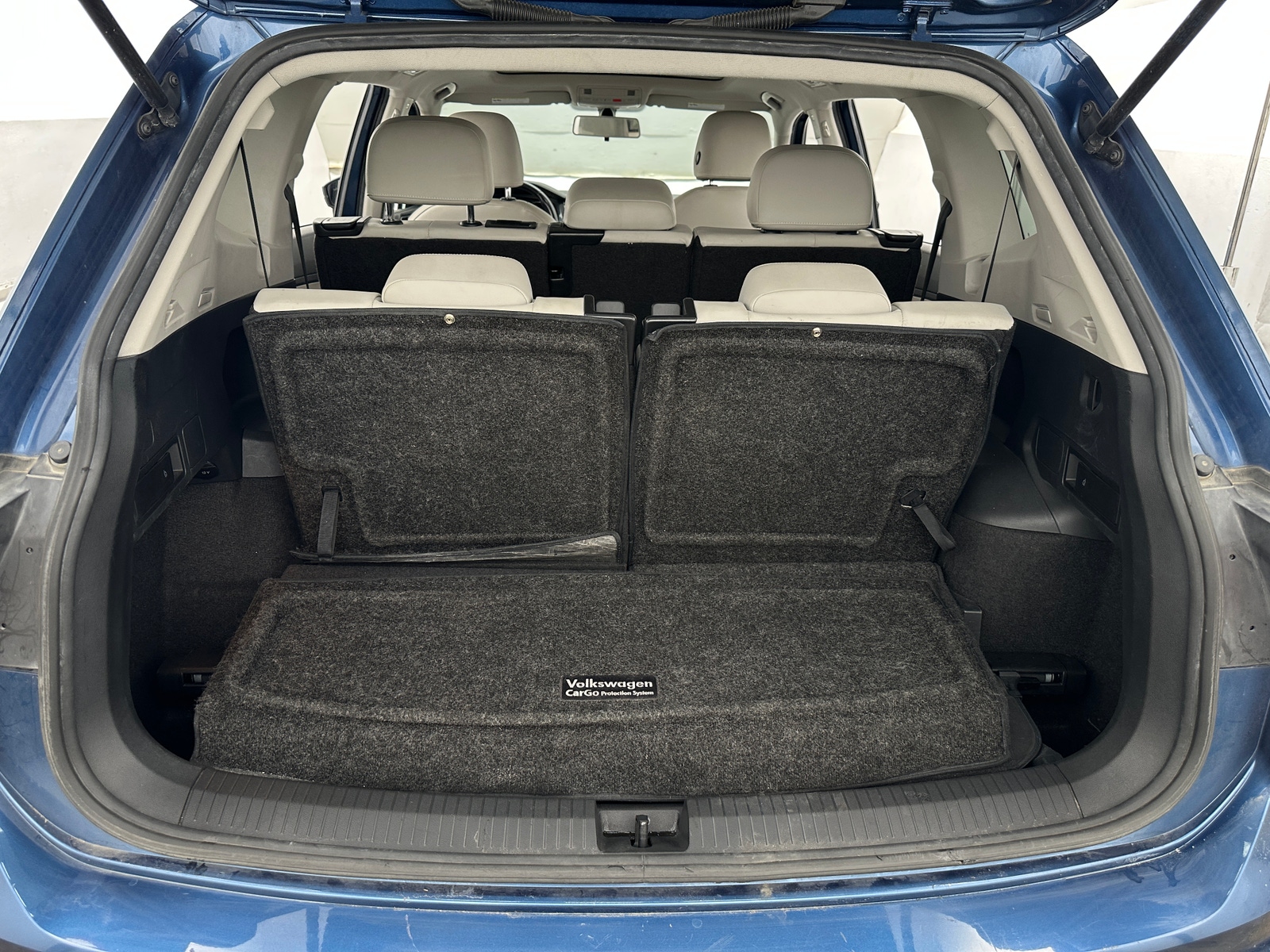 Thumbnail: 2018 Volkswagen Tiguan - 7