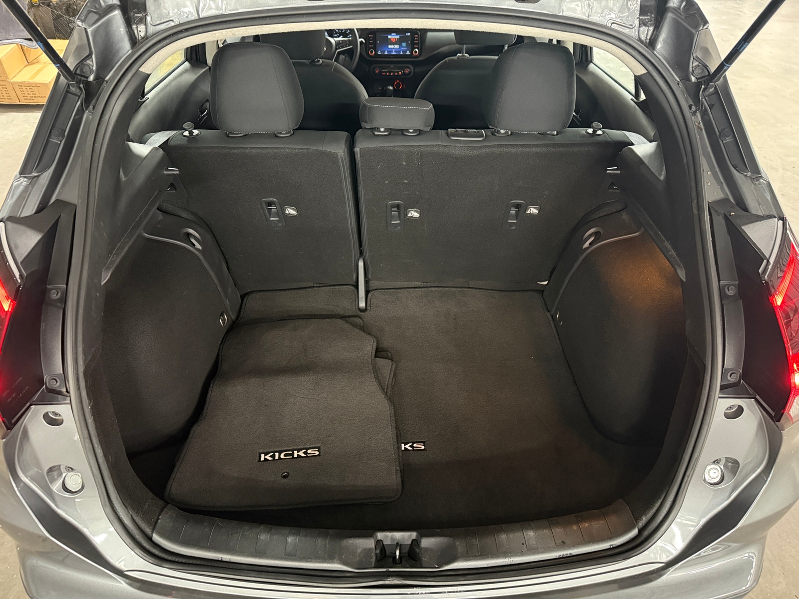 Thumbnail: 2021 Nissan Kicks - 7