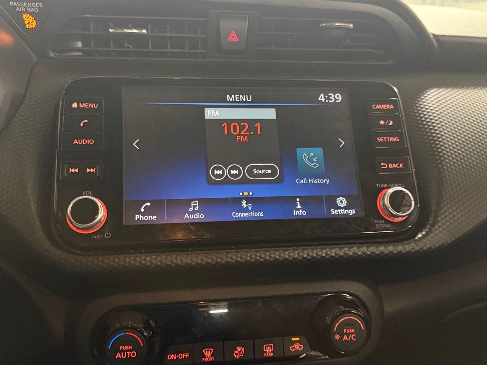 Thumbnail: 2021 Nissan Kicks - 4