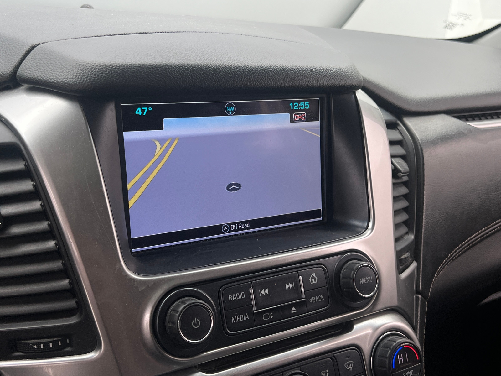 Thumbnail: 2017 Chevrolet Tahoe - 3