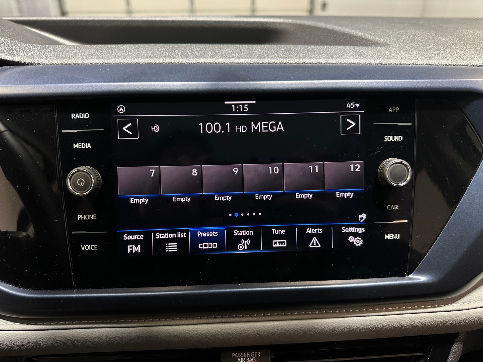 Thumbnail: 2024 Volkswagen Taos - 4