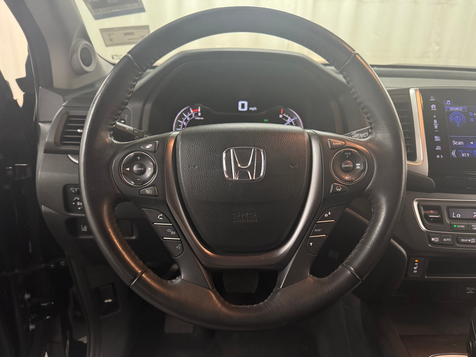 Thumbnail: 2018 Honda Pilot - 4