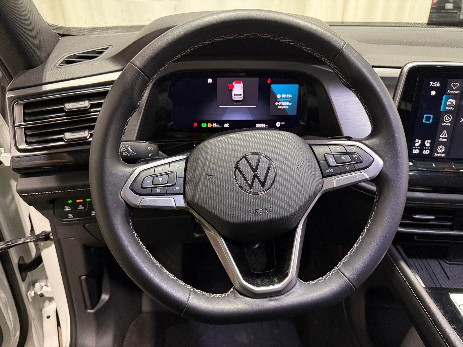 Thumbnail: 2025 Volkswagen Atlas - 4