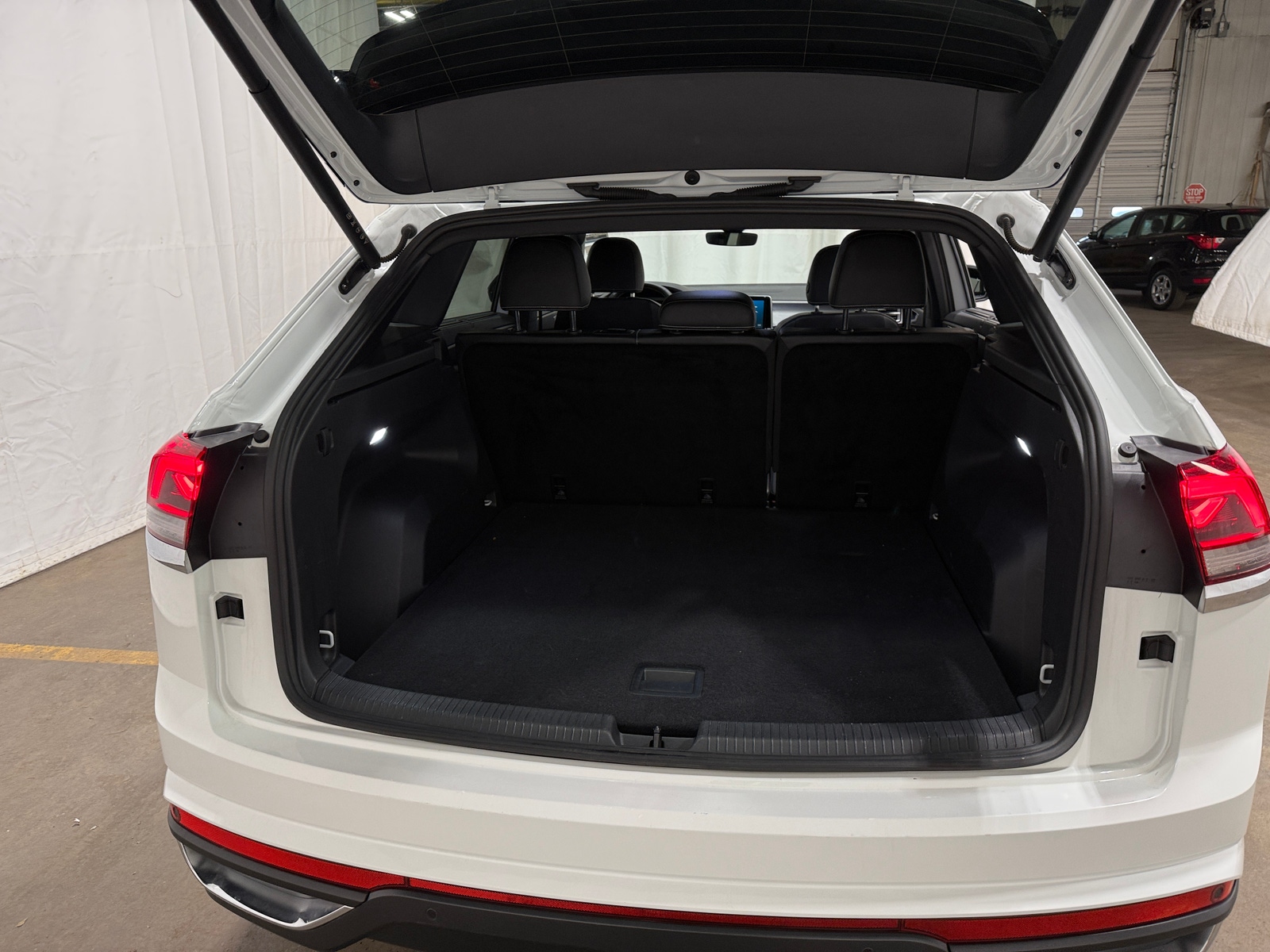 Thumbnail: 2025 Volkswagen Atlas - 6