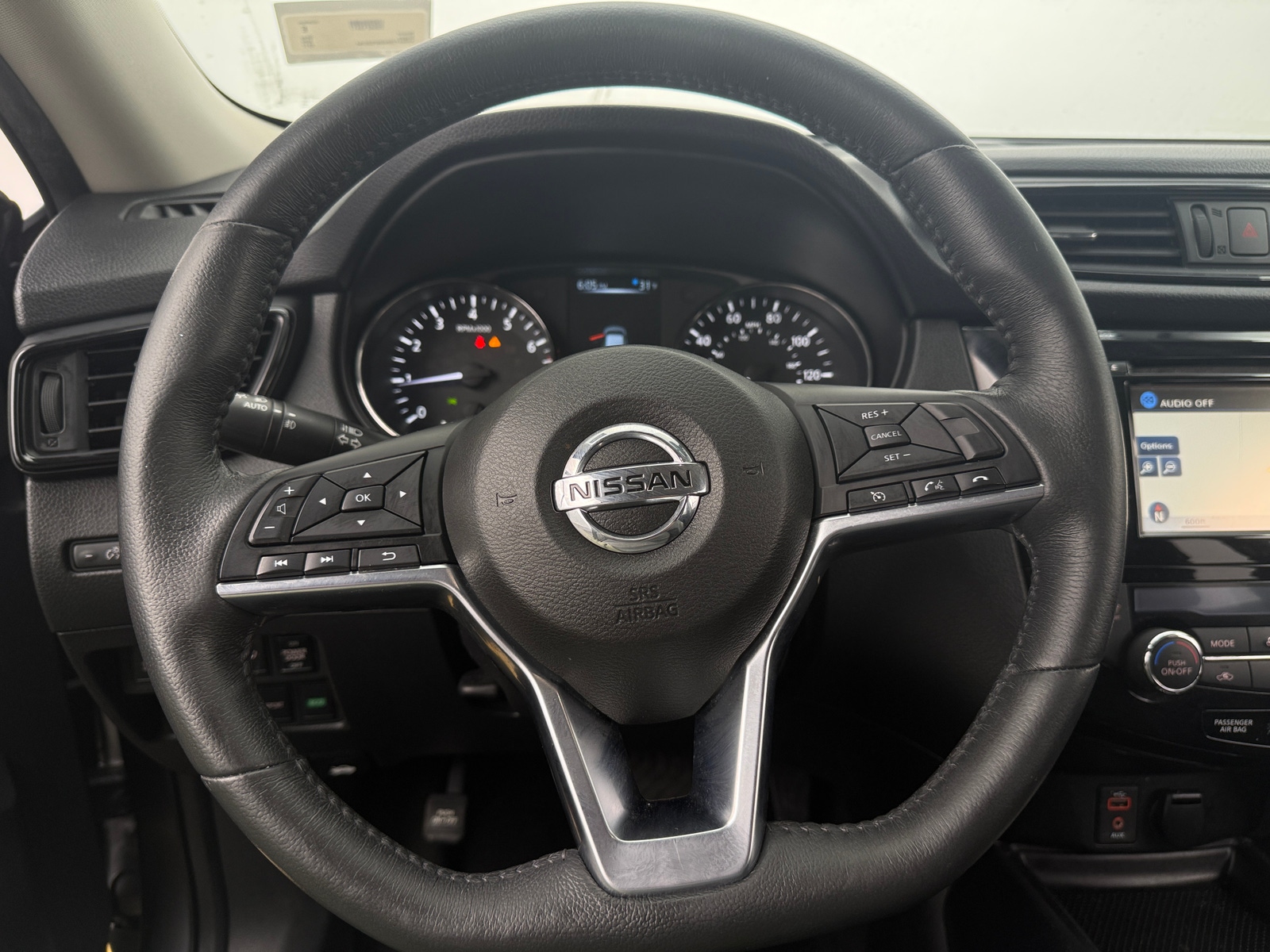 Thumbnail: 2017 Nissan Rogue - 5